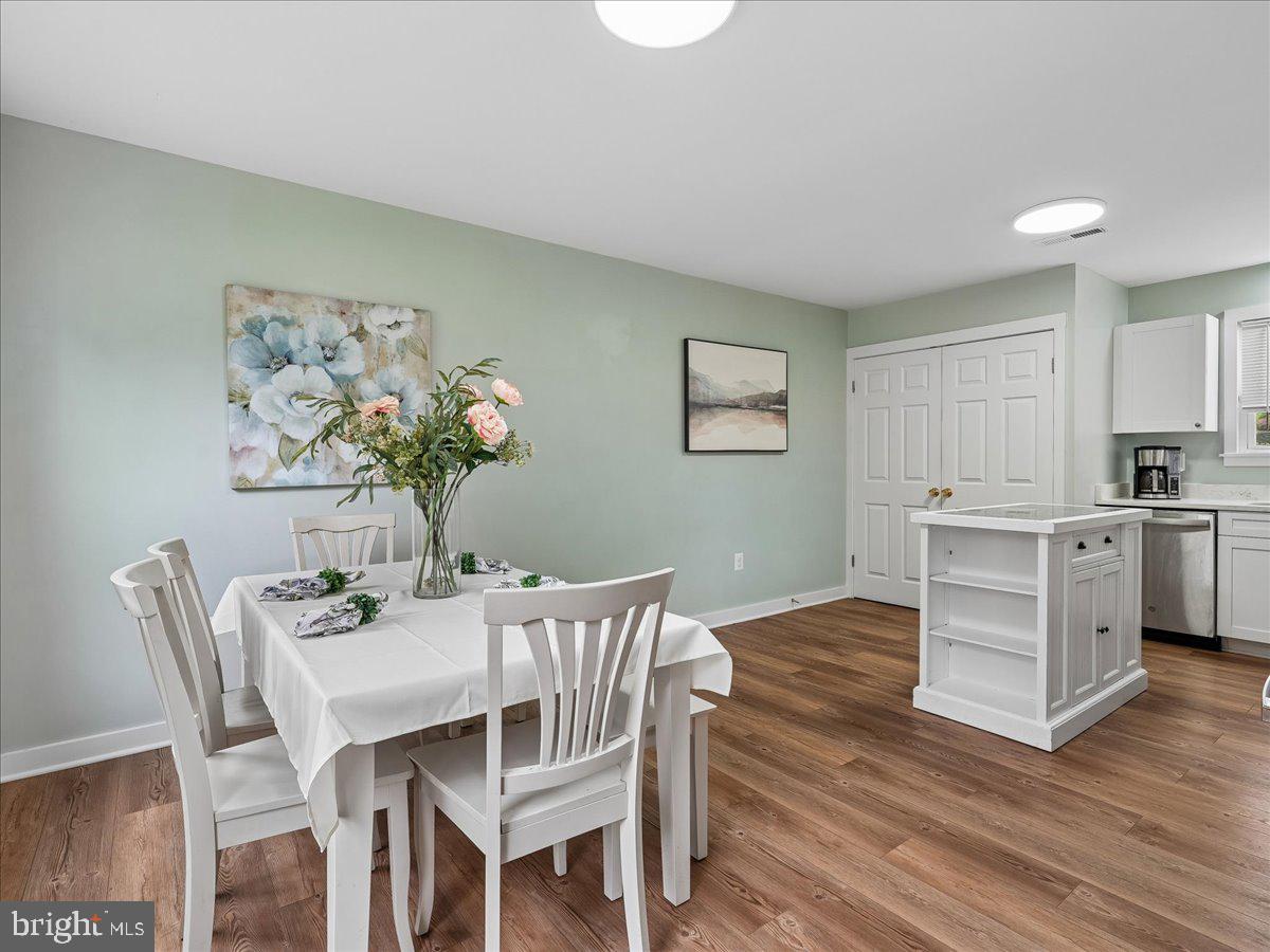 5596 SHADYBROOK DRIVE