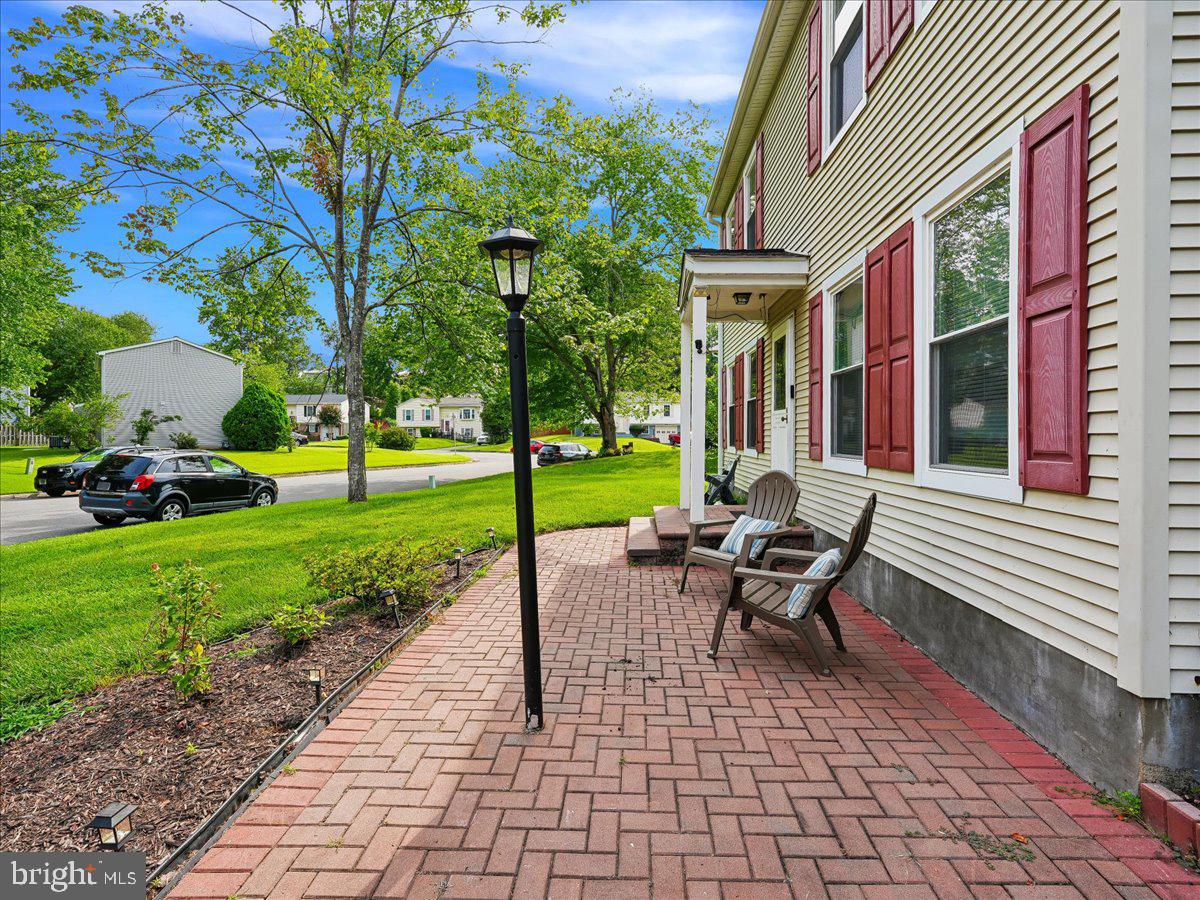 5596 SHADYBROOK DRIVE