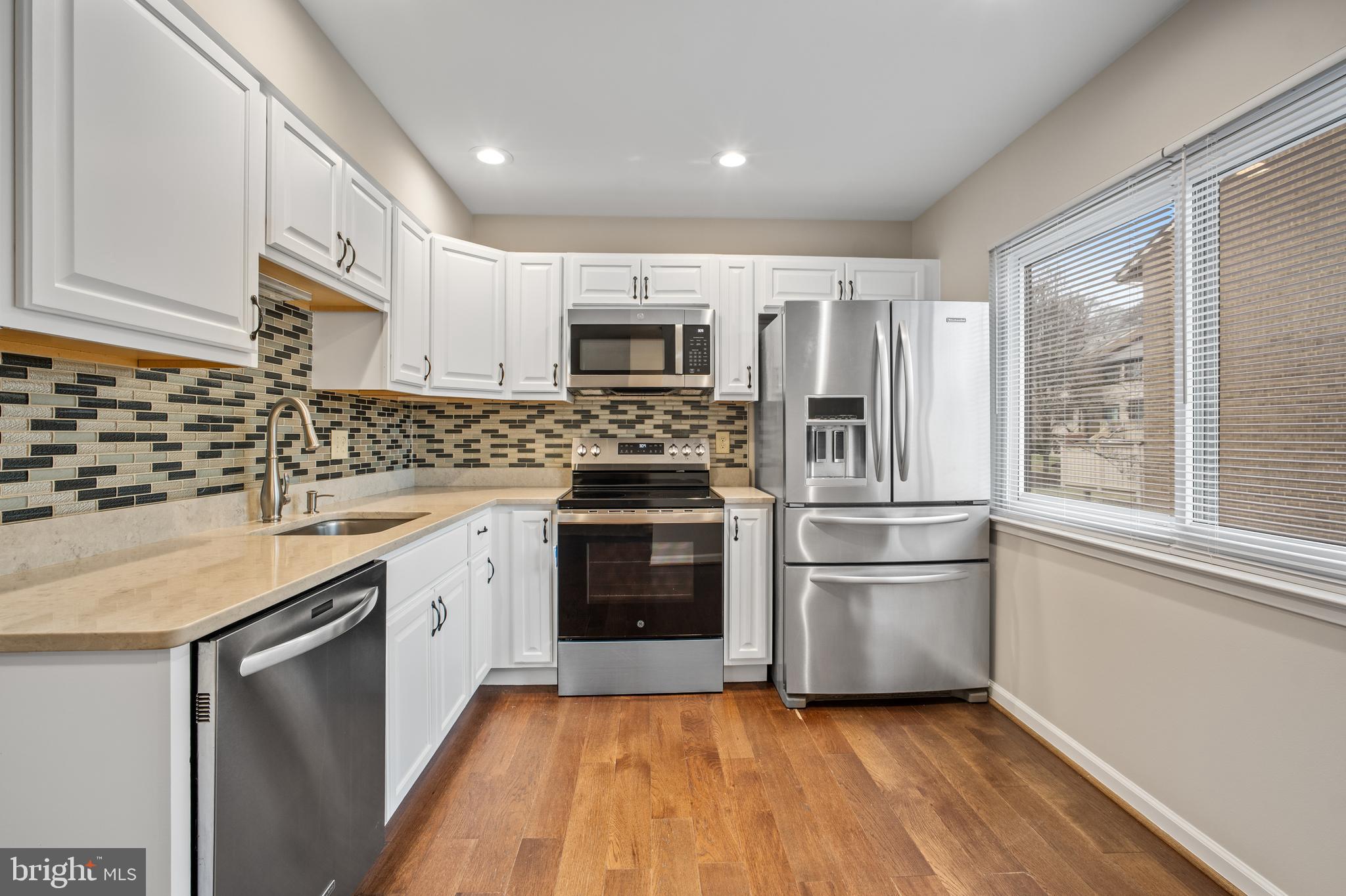 MOSBYS LANDING - Residential