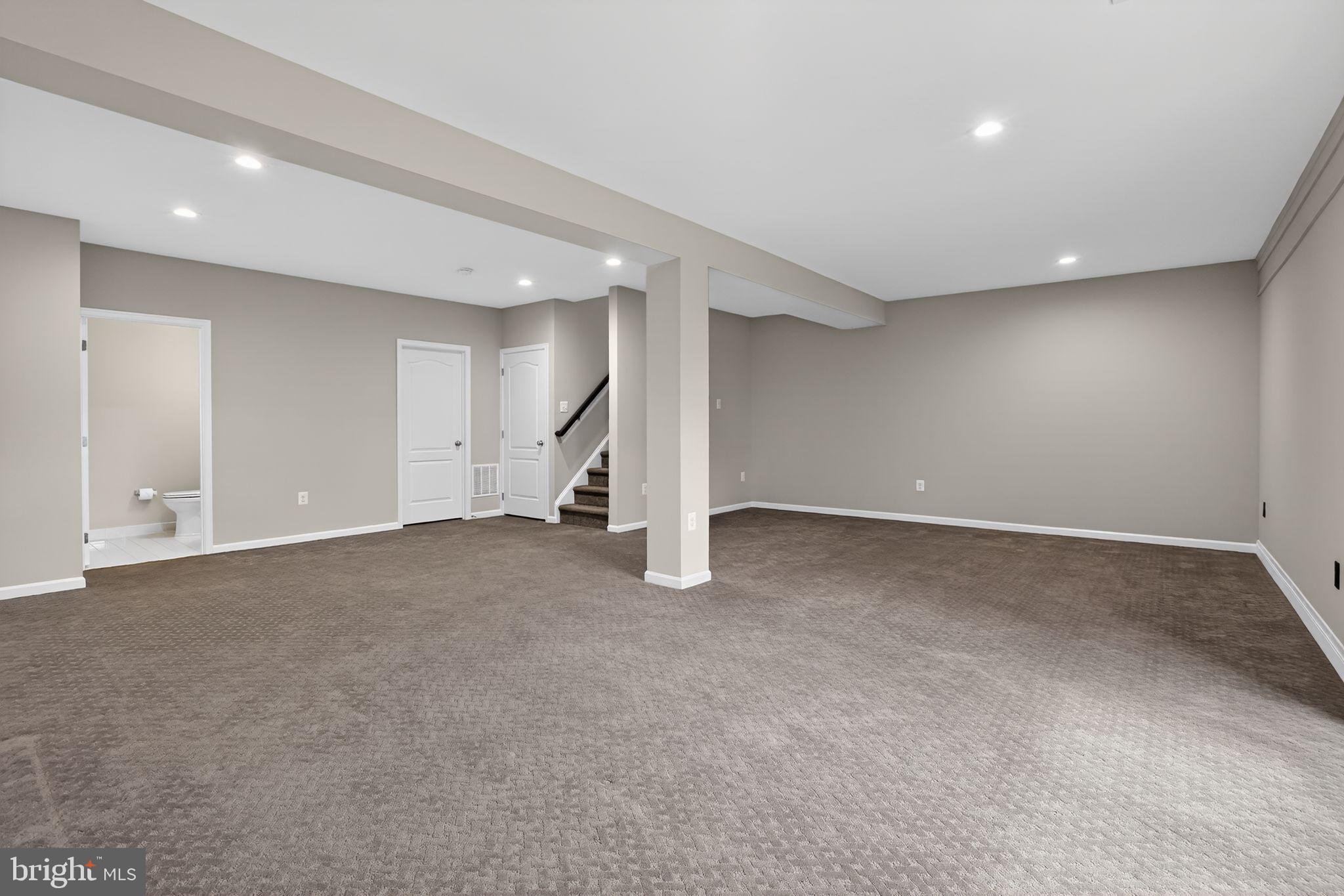 DOMINION VALLEY COUNTRY CLUB - Residential