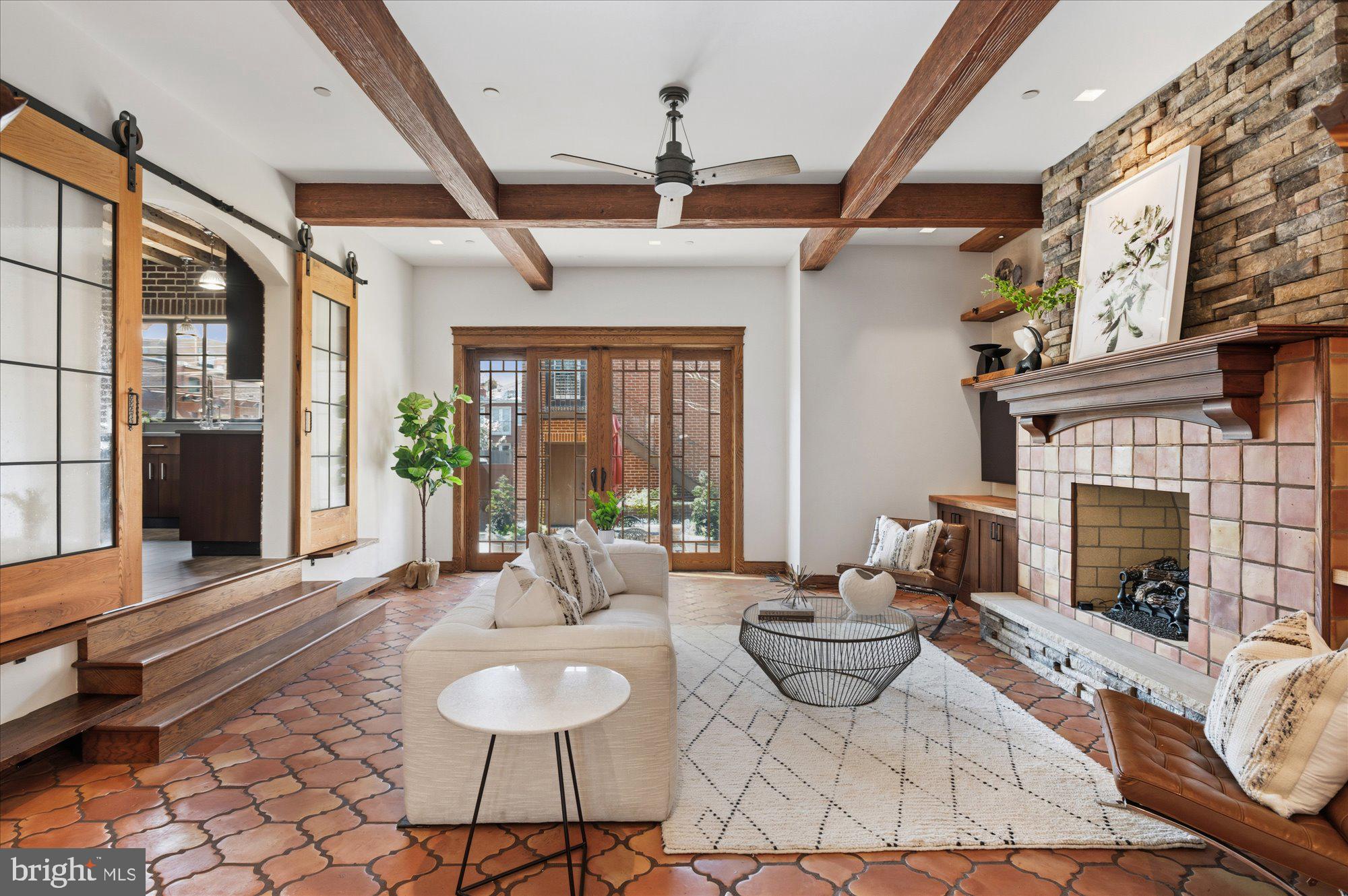 CAPITOL HILL - Residential