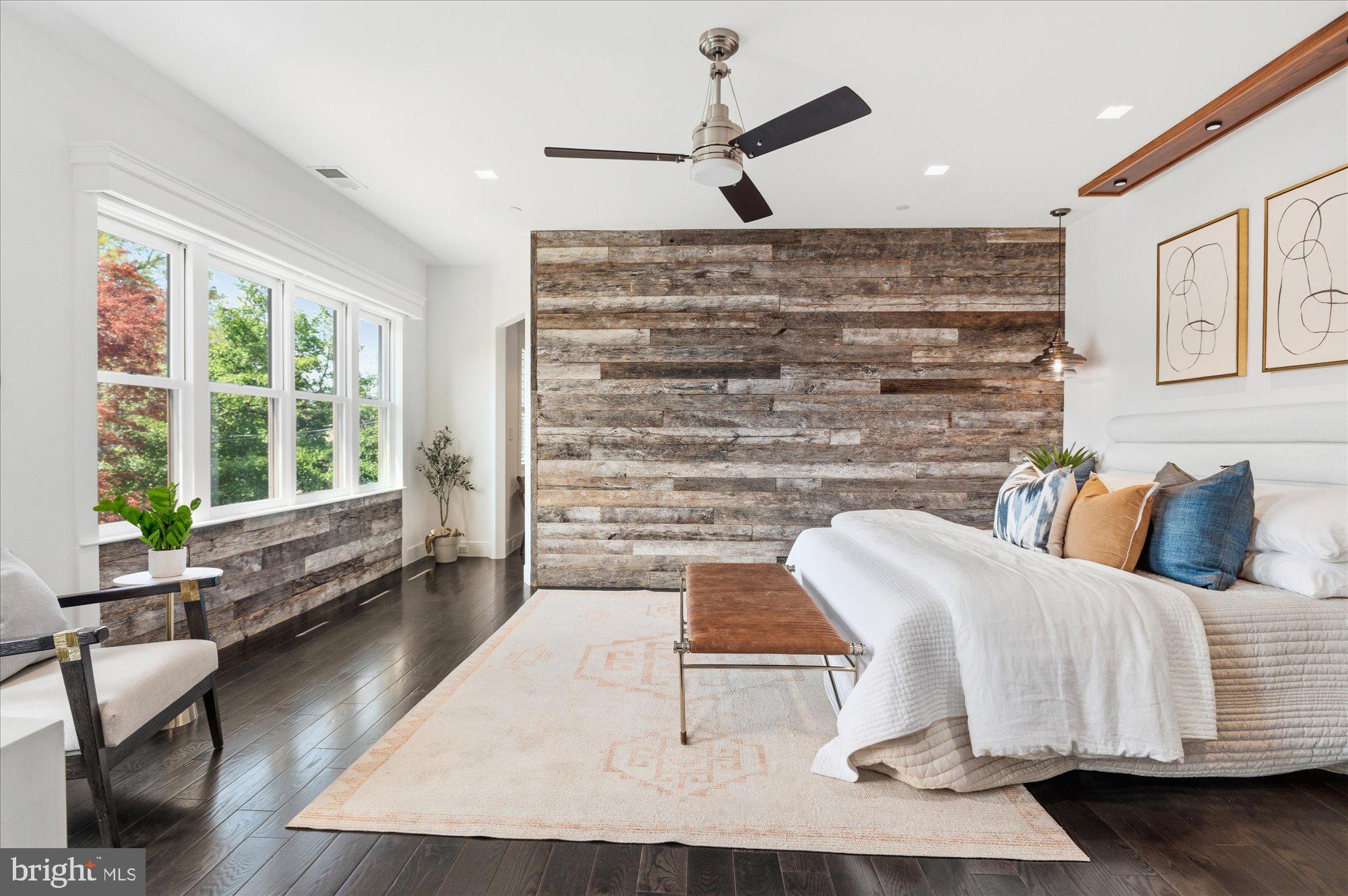 CAPITOL HILL - Residential