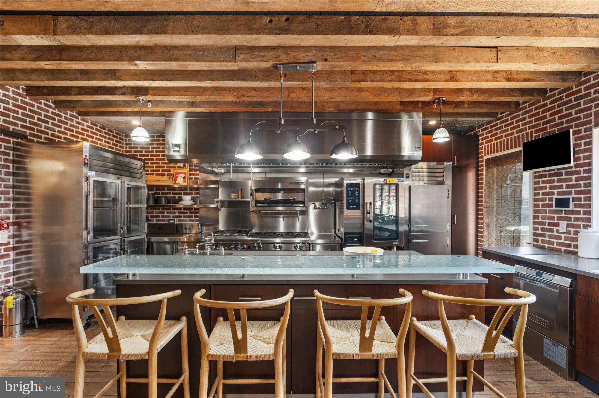 CAPITOL HILL - Residential