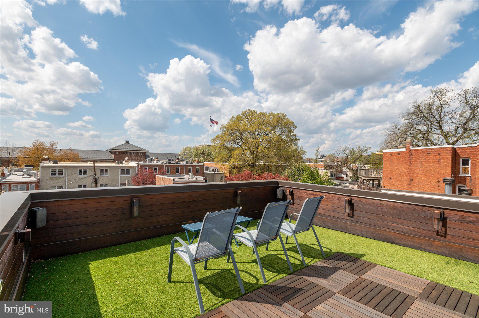 CAPITOL HILL - Residential