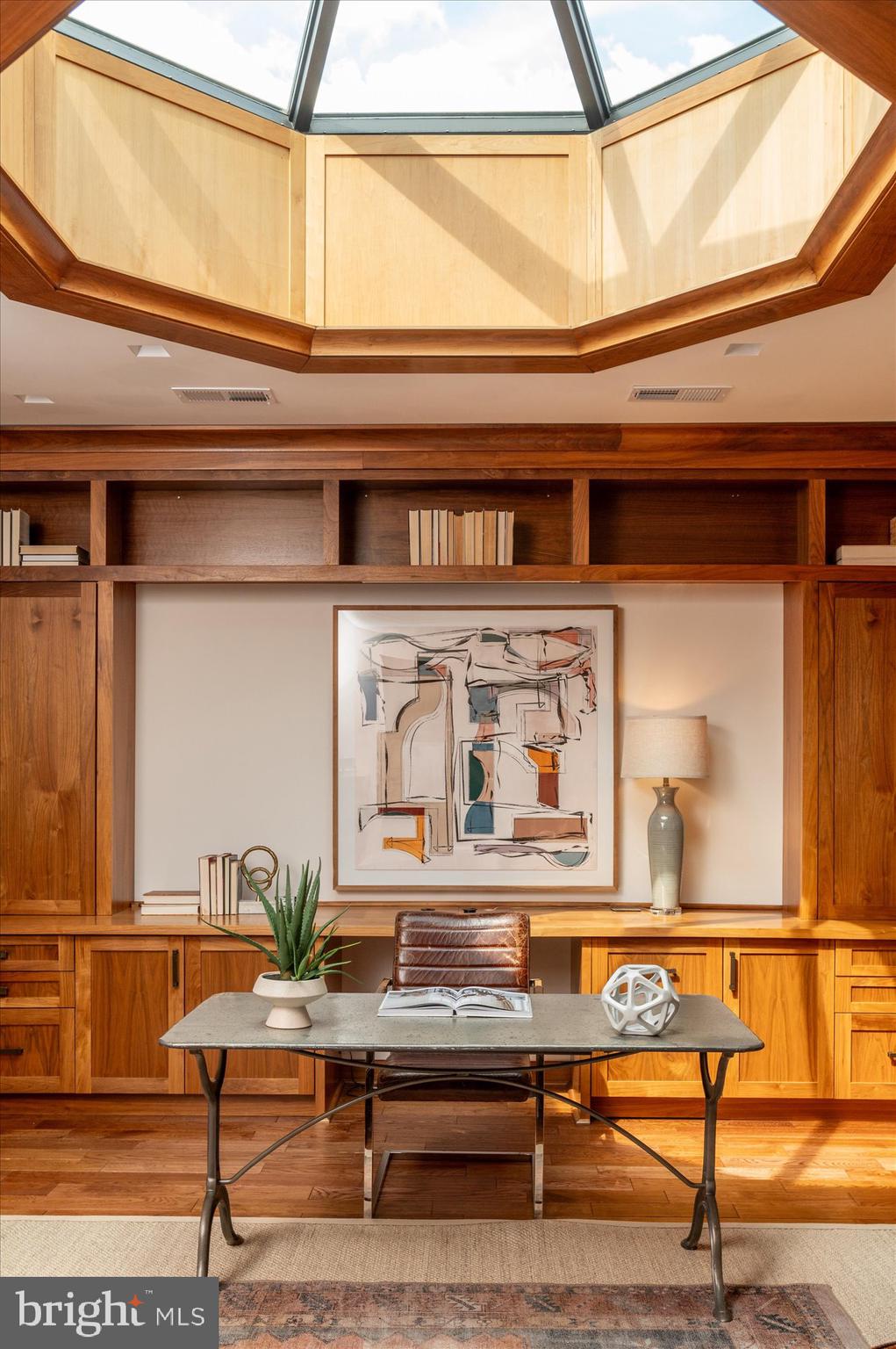 CAPITOL HILL - Residential