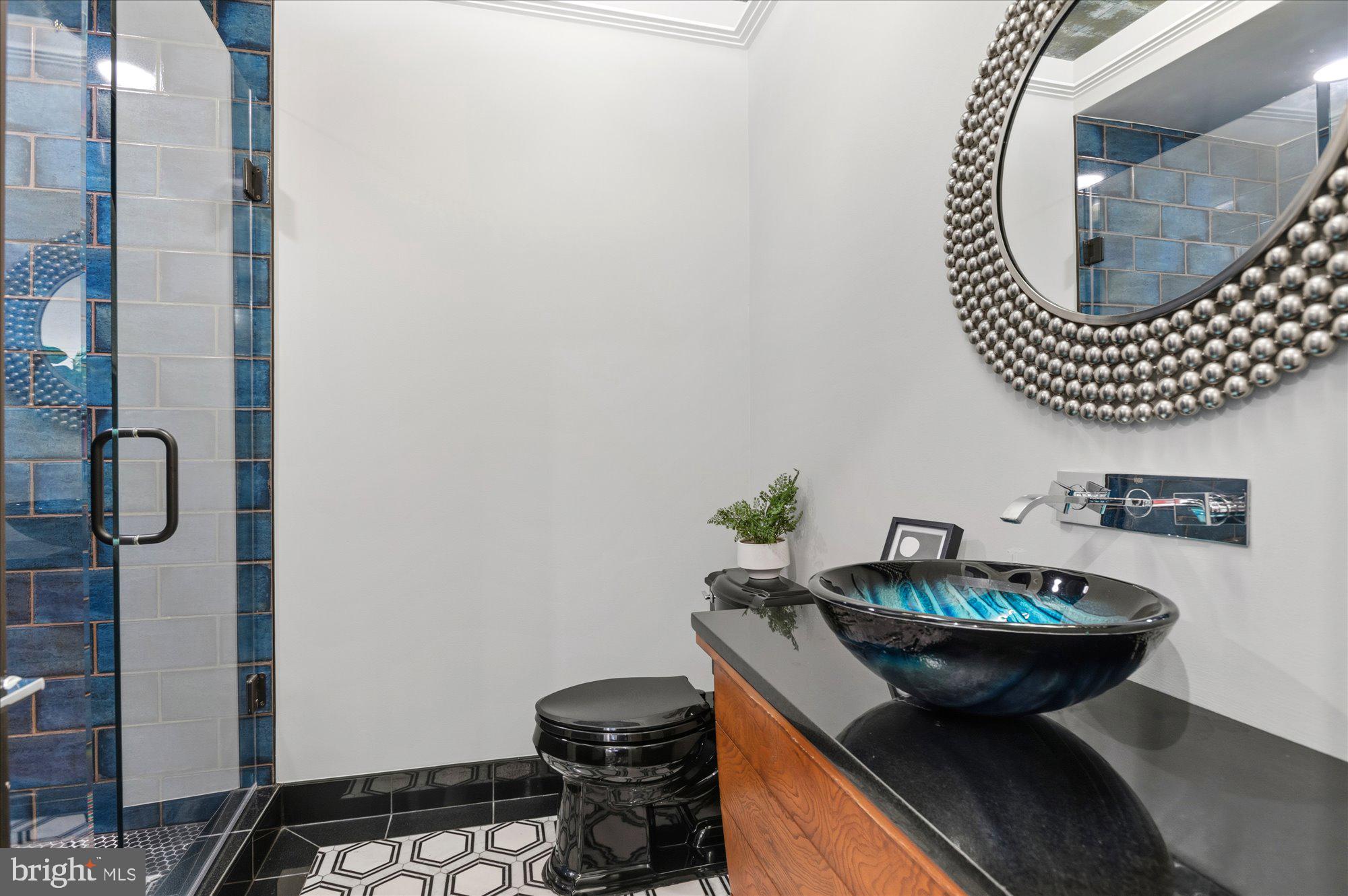 CAPITOL HILL - Residential