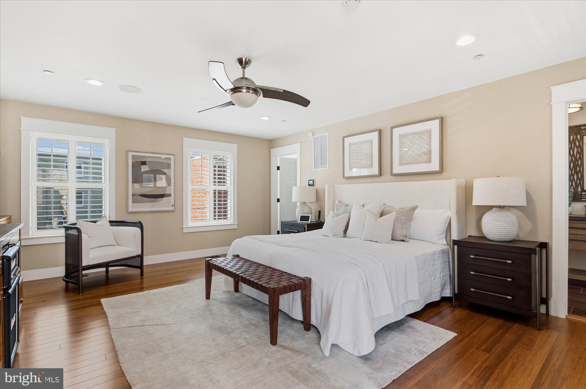 CAPITOL HILL - Residential