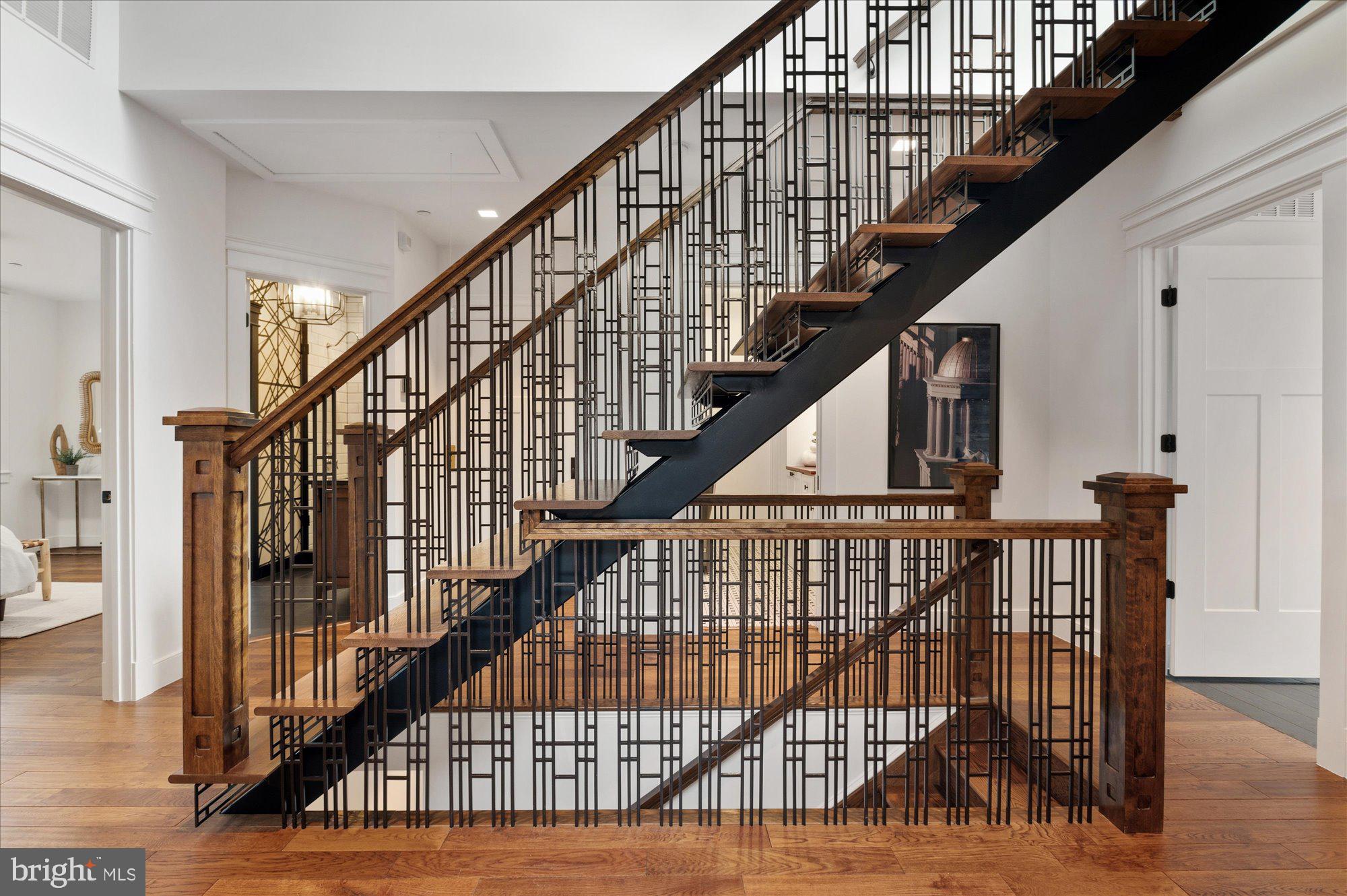 CAPITOL HILL - Residential