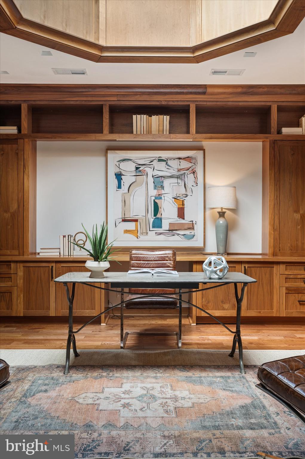 CAPITOL HILL - Residential