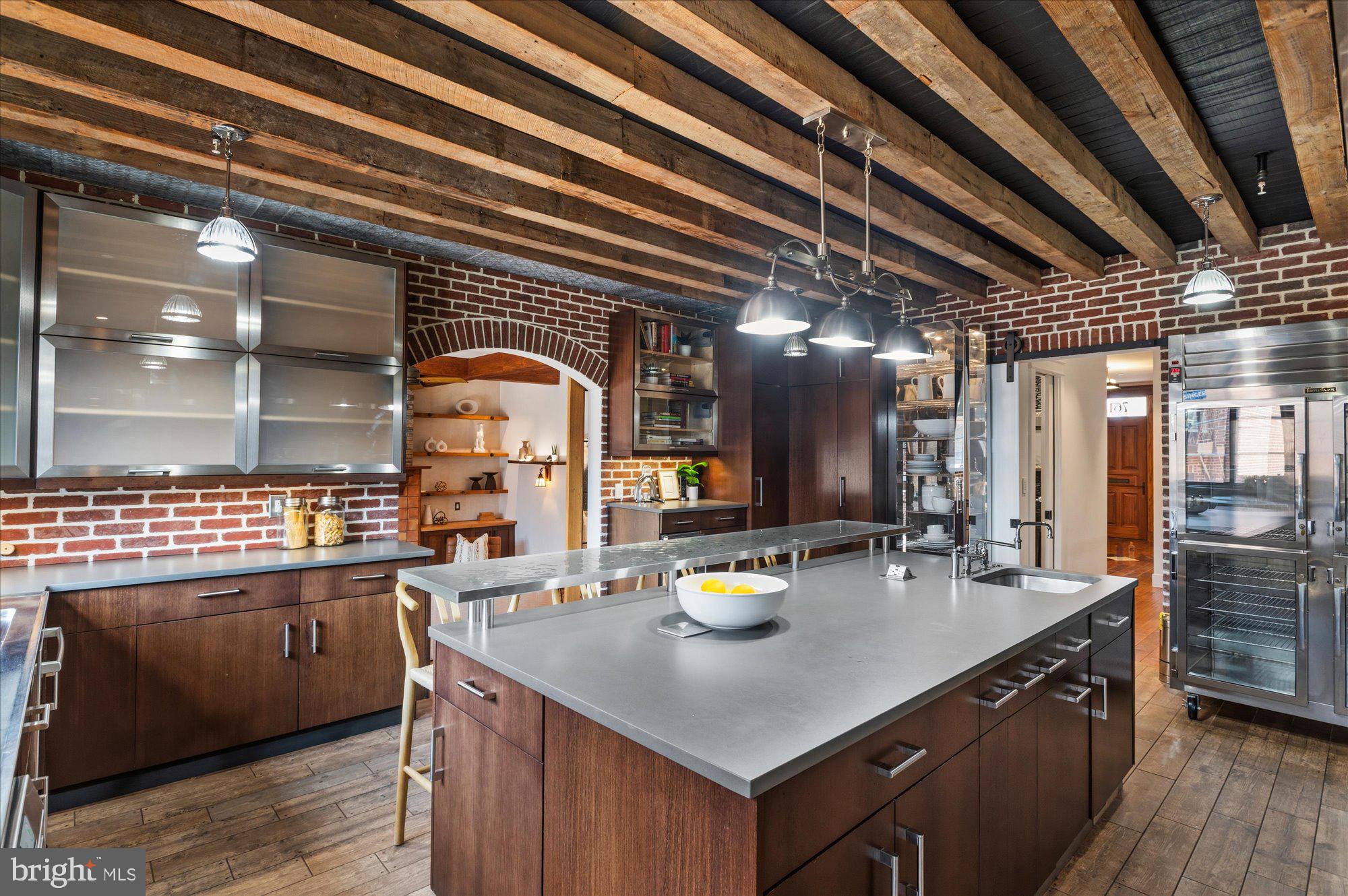 CAPITOL HILL - Residential
