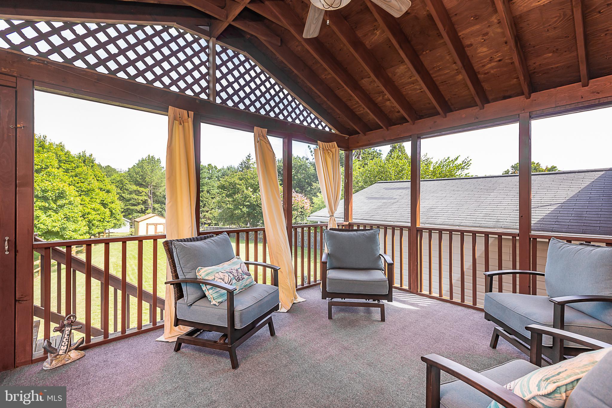 HUNT COUNTRY ESTATES - Residential