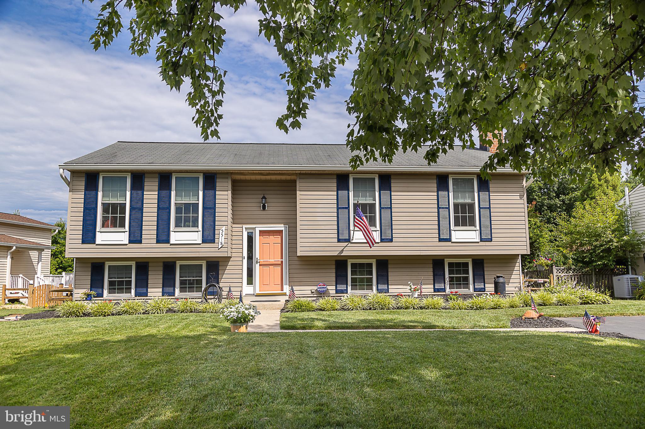 HUNT COUNTRY ESTATES - Residential