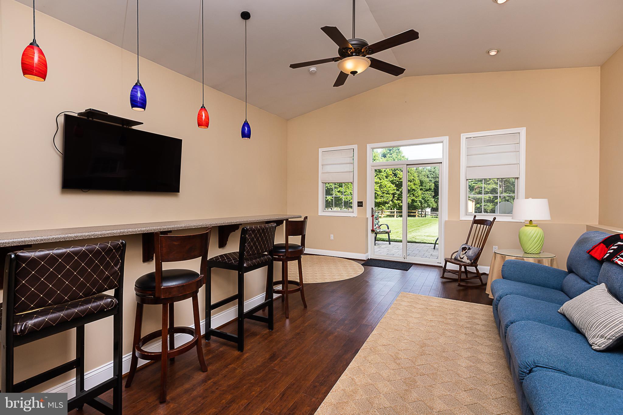 HUNT COUNTRY ESTATES - Residential