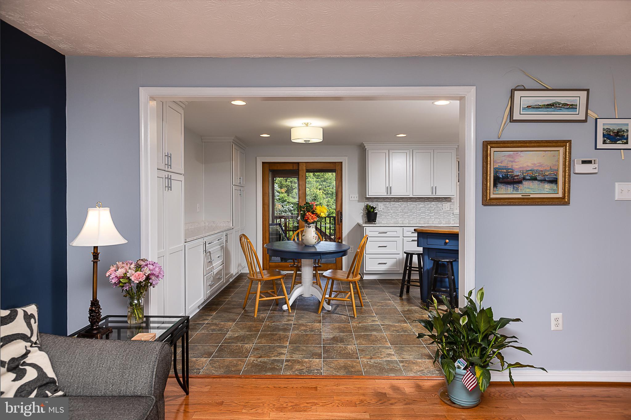 HUNT COUNTRY ESTATES - Residential