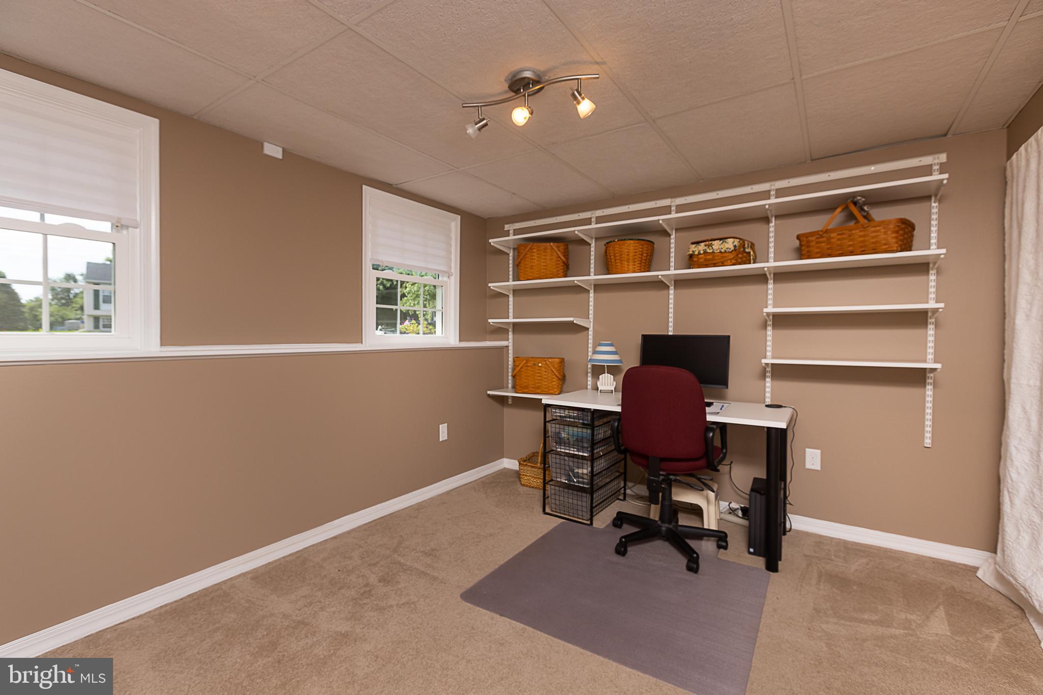 HUNT COUNTRY ESTATES - Residential