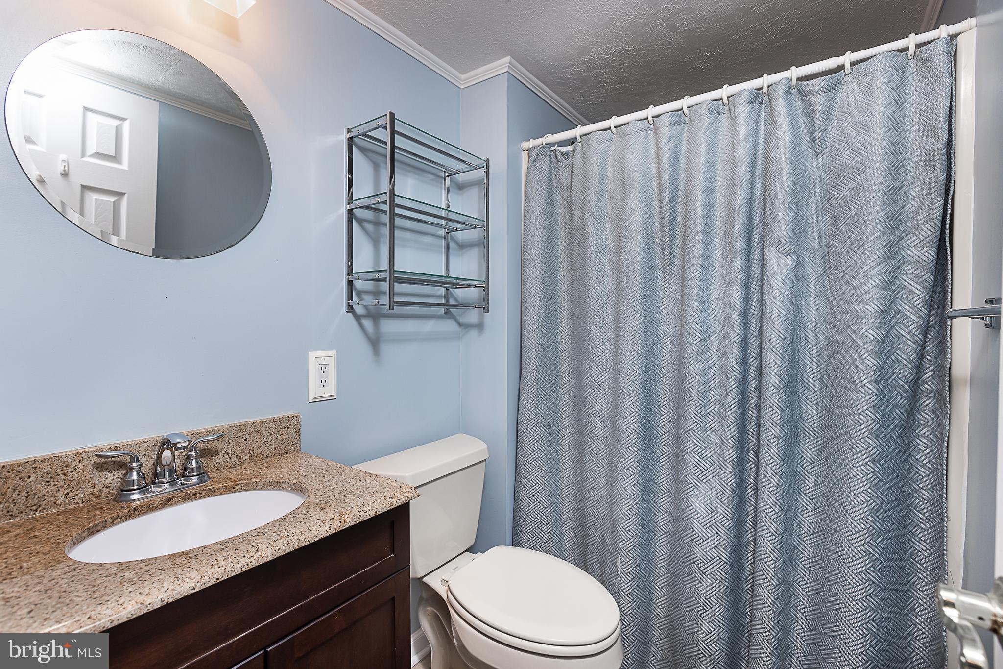 HUNT COUNTRY ESTATES - Residential