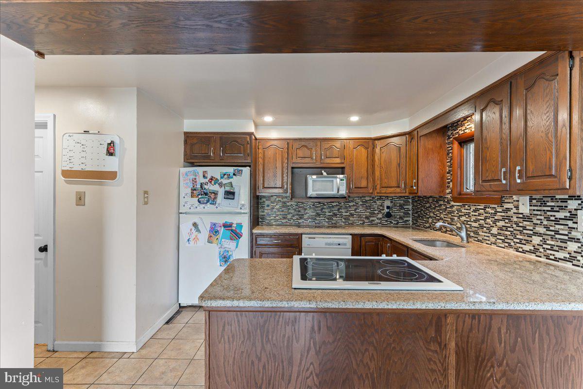 HIGH MEADOW - Residential