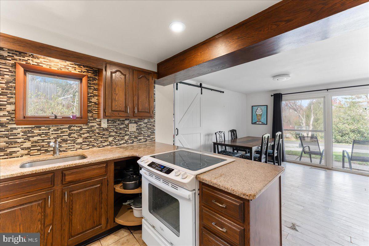 HIGH MEADOW - Residential