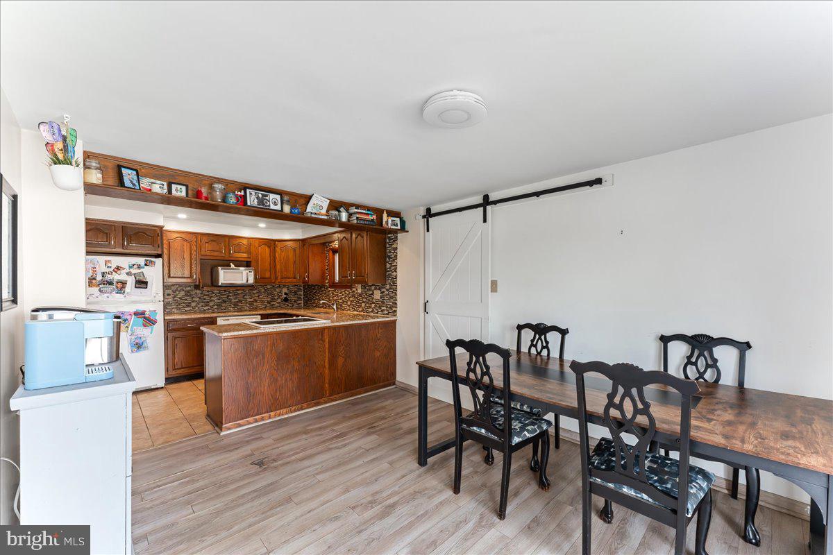 HIGH MEADOW - Residential