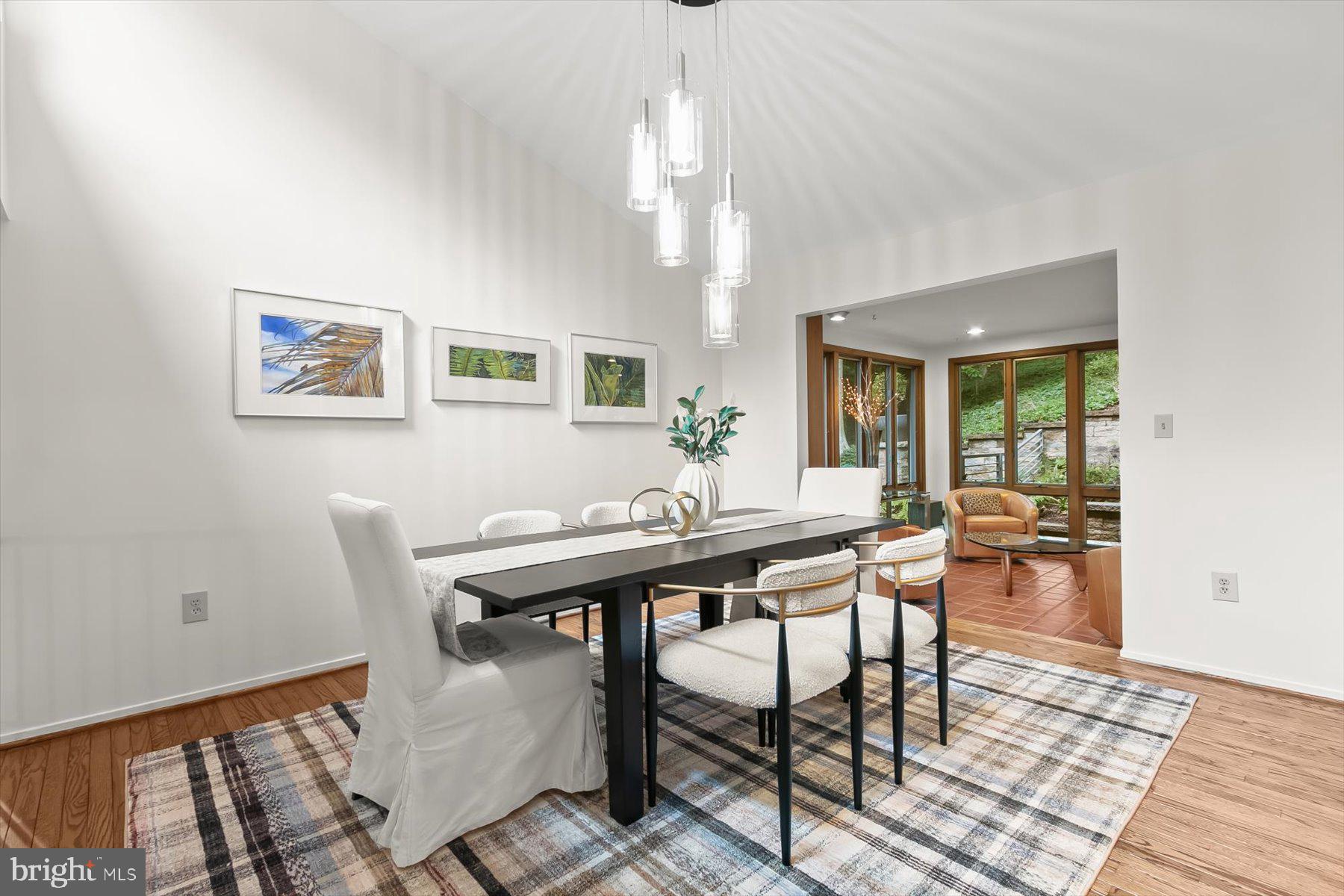 CONGRESSIONAL COUNTRY CLUB ESTATES - Residential