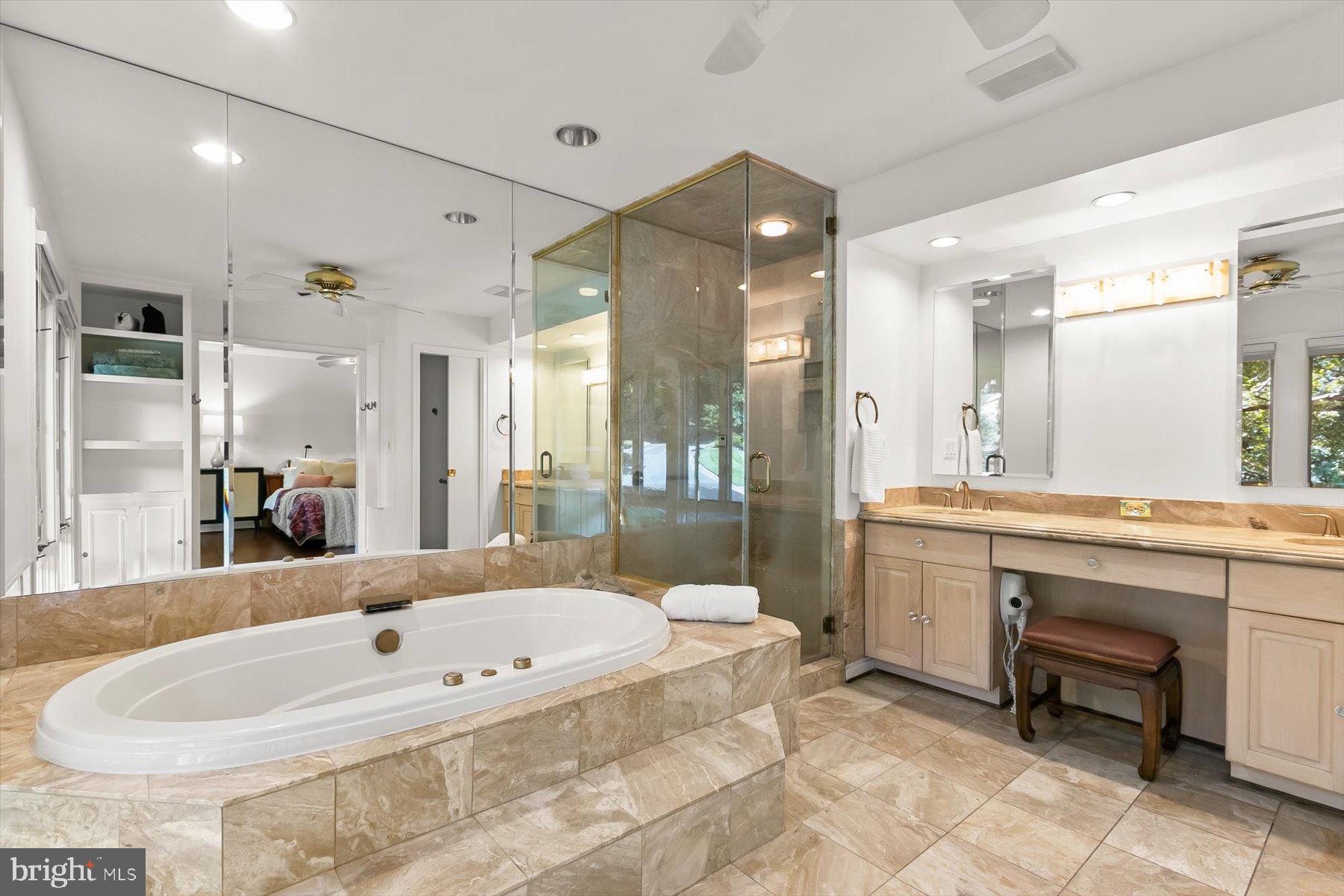 CONGRESSIONAL COUNTRY CLUB ESTATES - Residential