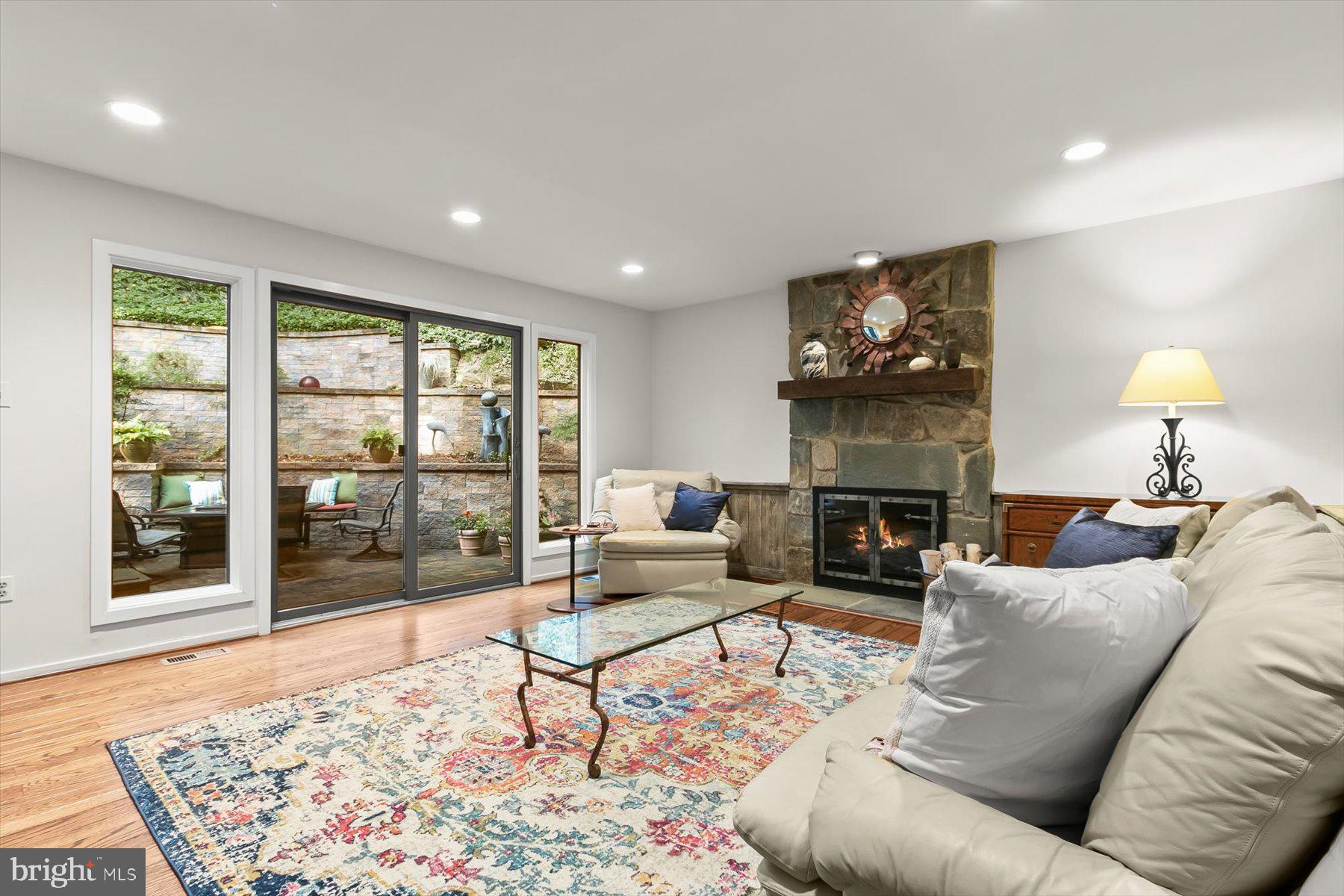 CONGRESSIONAL COUNTRY CLUB ESTATES - Residential