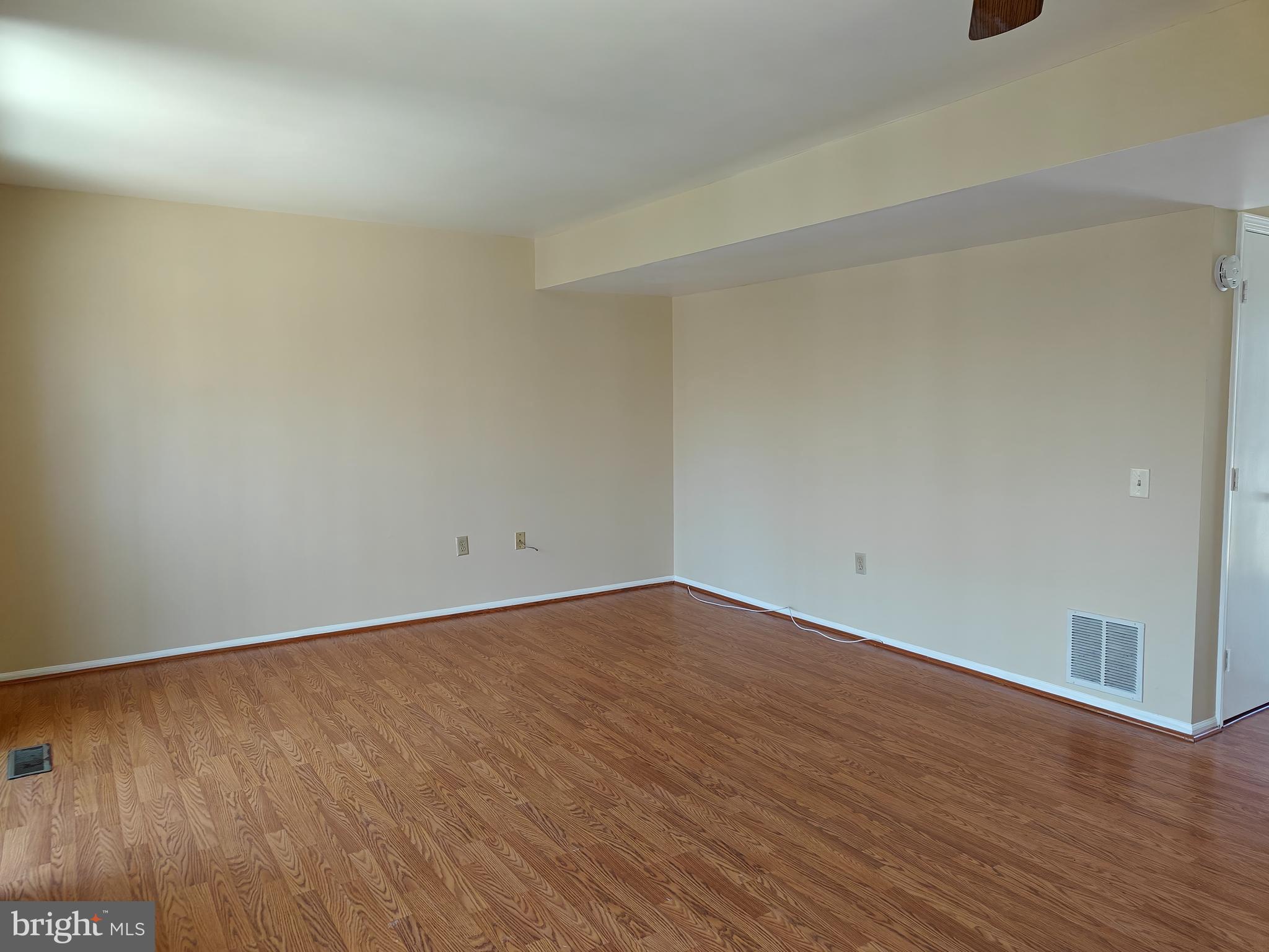 LANCASTER / WESTLAKE VILLAGE - Residential