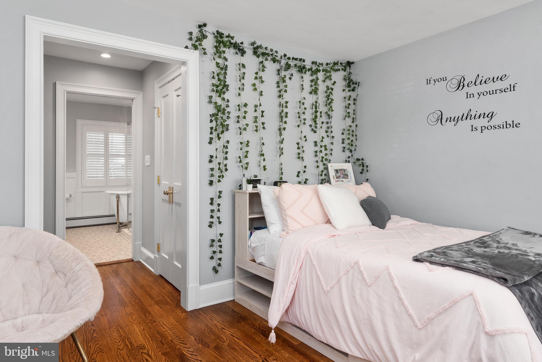 MURRAY HILL - Residential