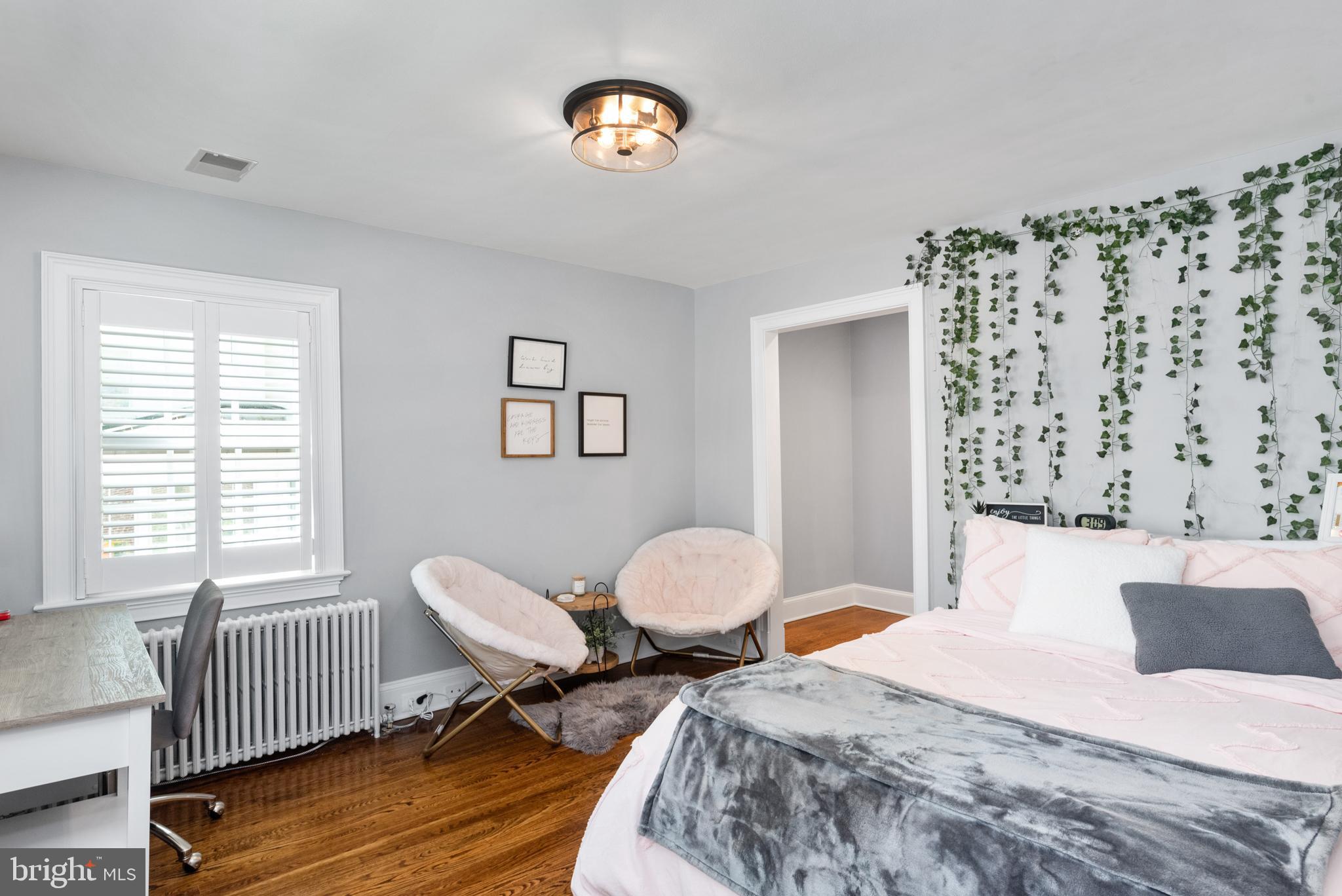 MURRAY HILL - Residential