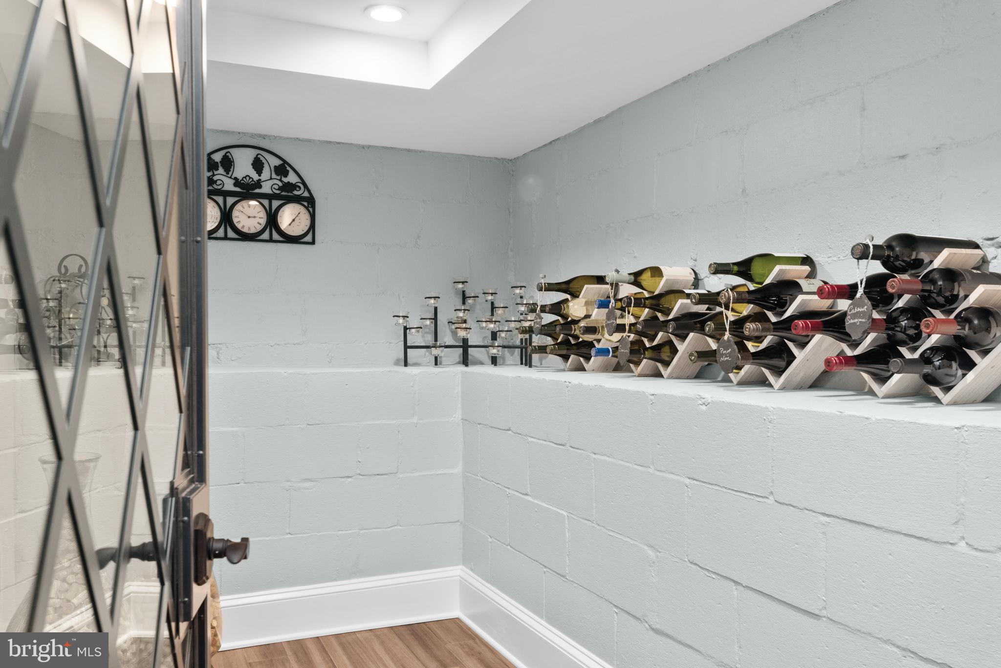 MURRAY HILL - Residential