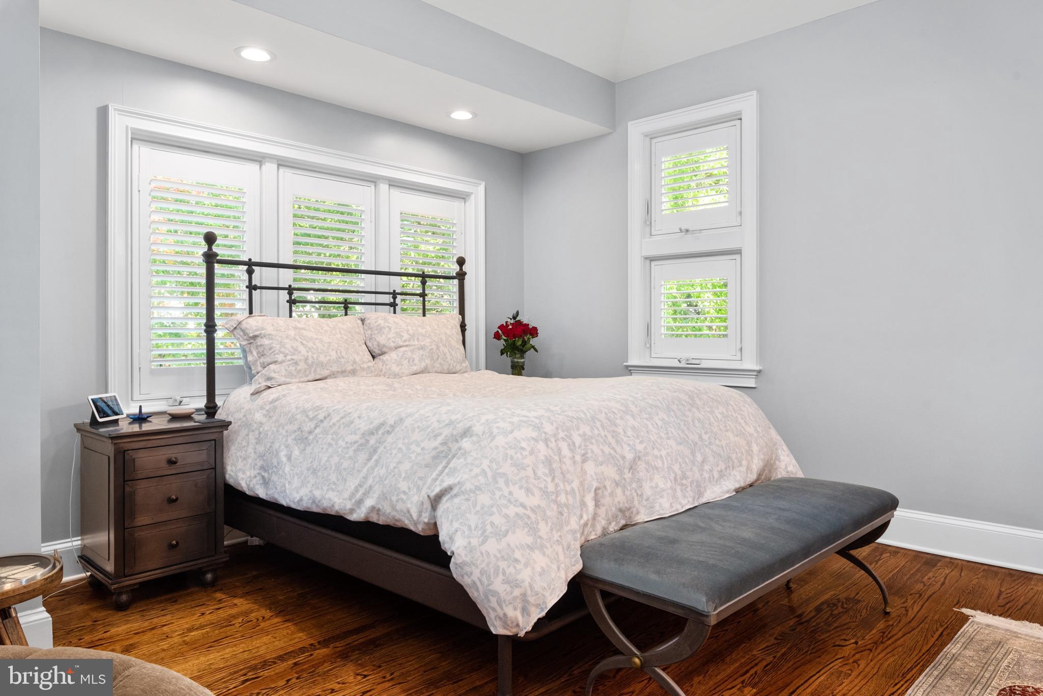 MURRAY HILL - Residential