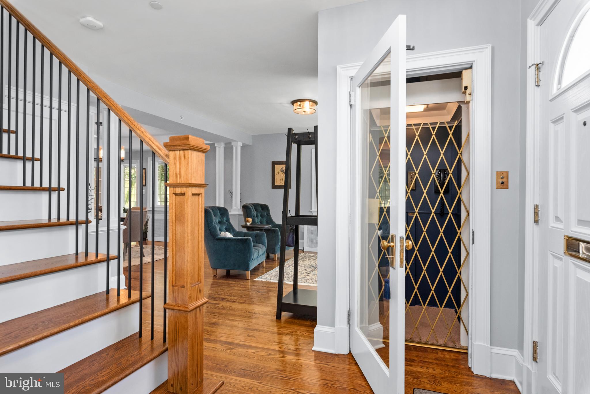 MURRAY HILL - Residential