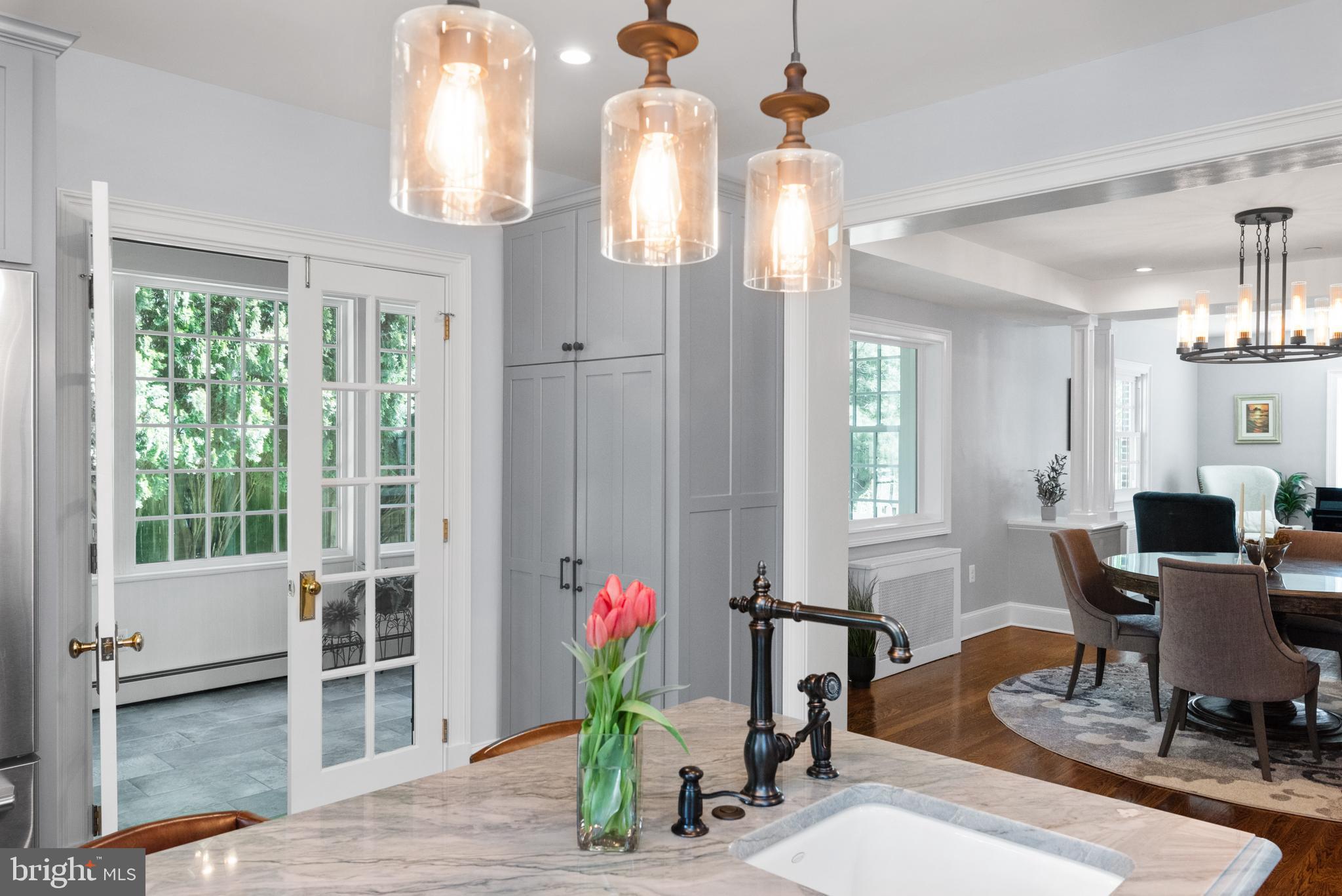 MURRAY HILL - Residential