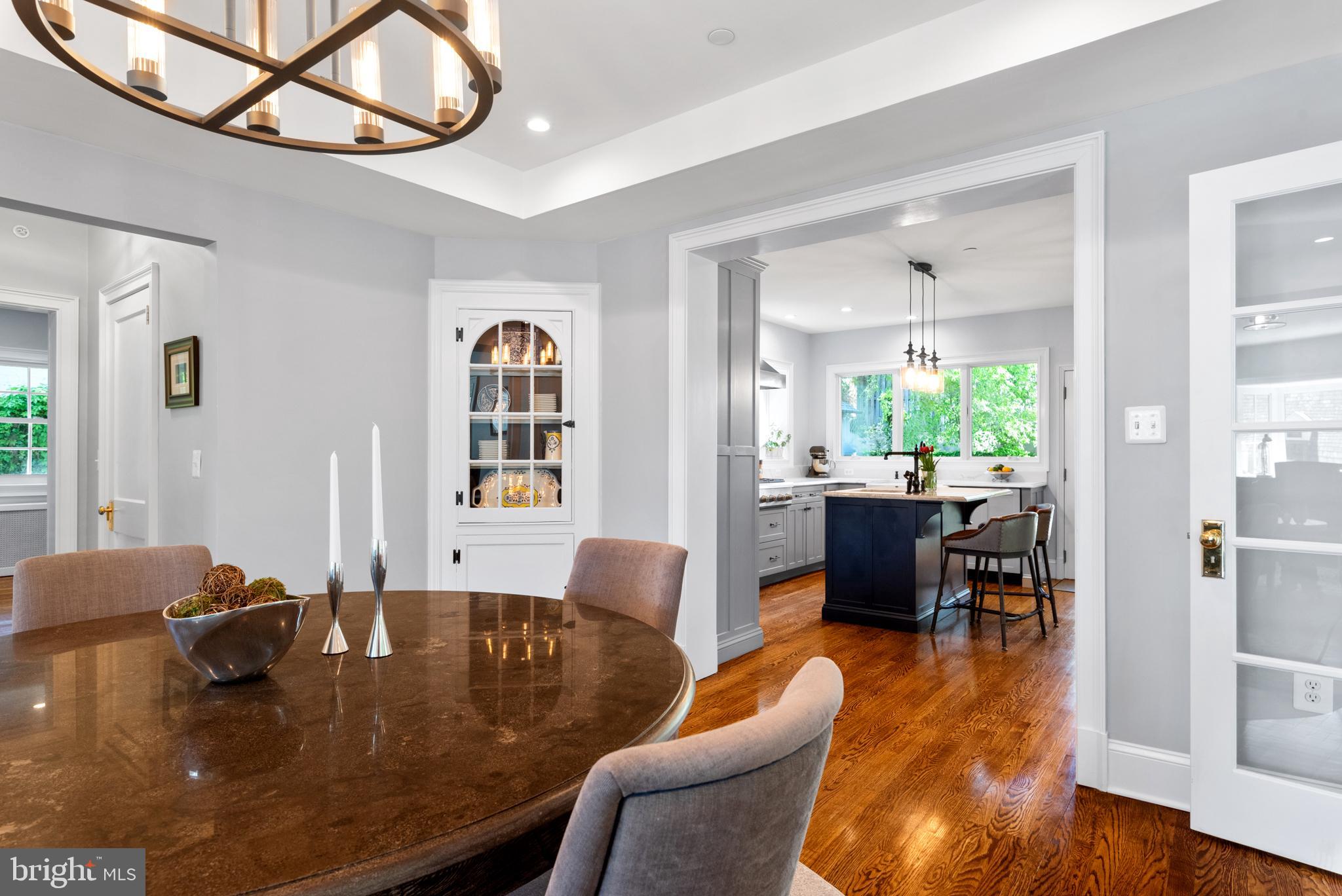 MURRAY HILL - Residential