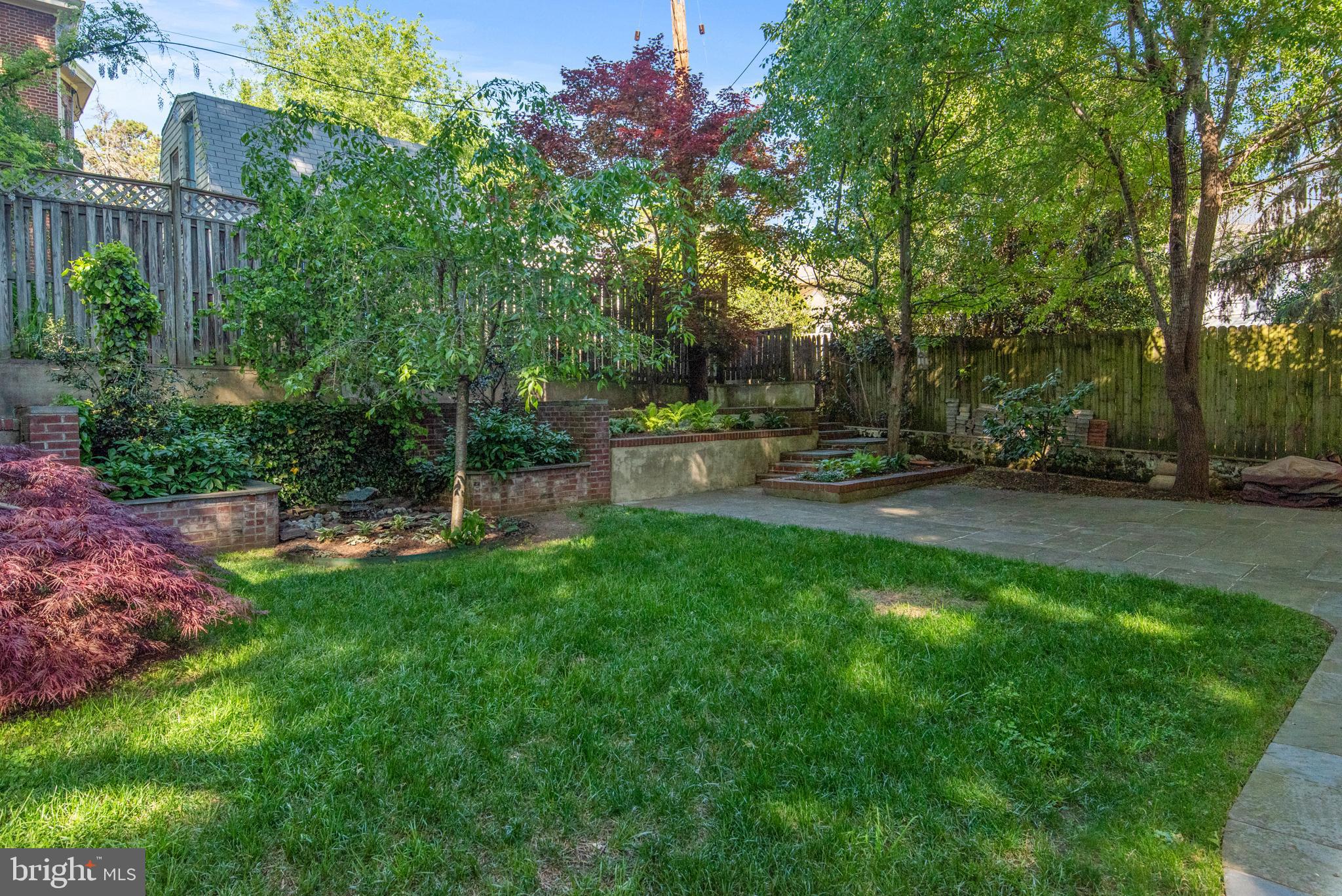 MURRAY HILL - Residential