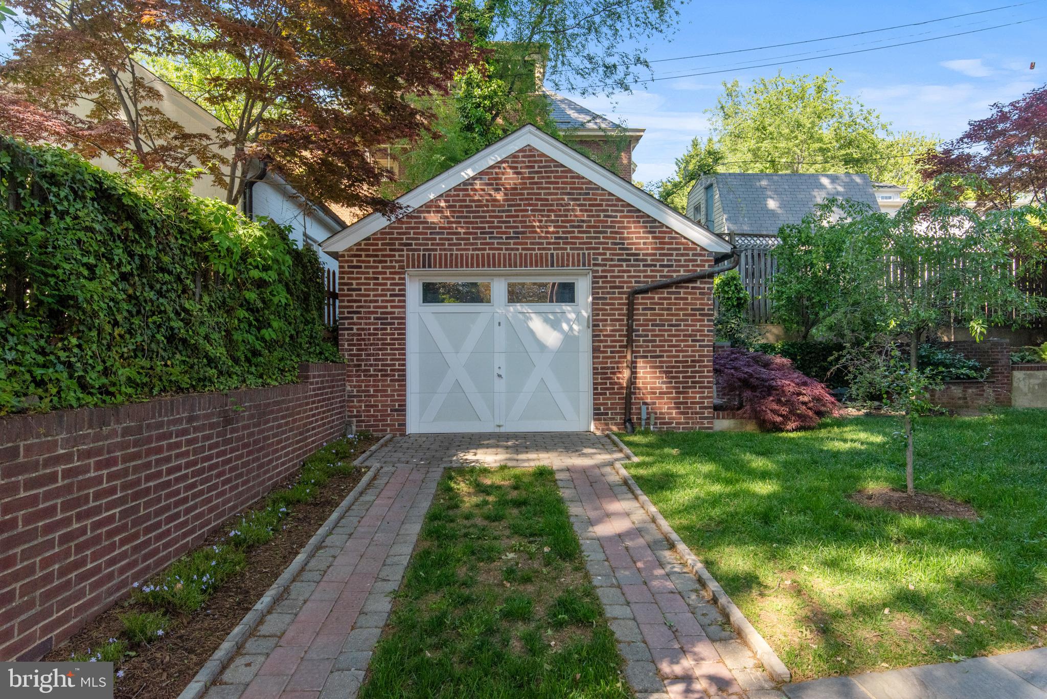 MURRAY HILL - Residential