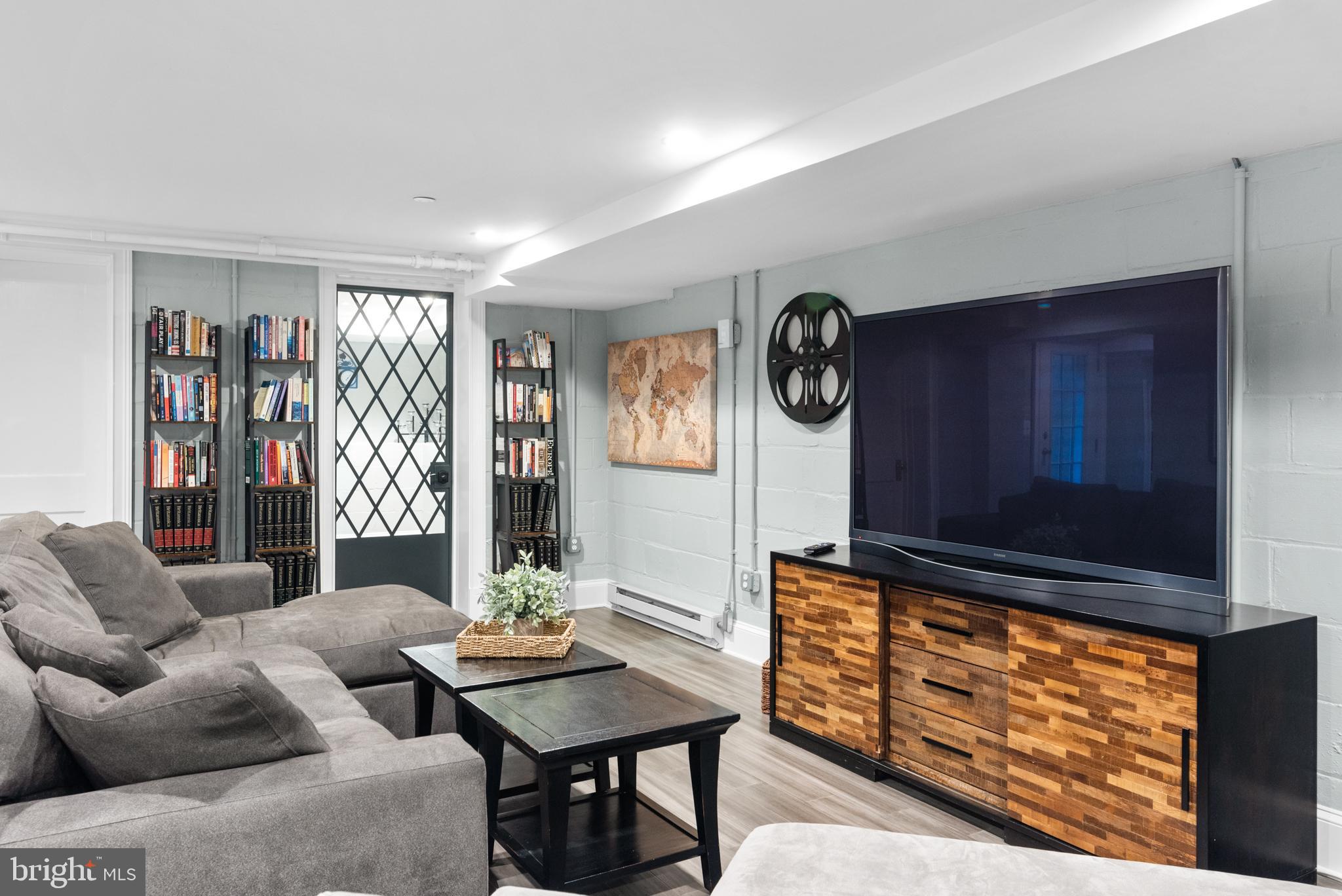 MURRAY HILL - Residential