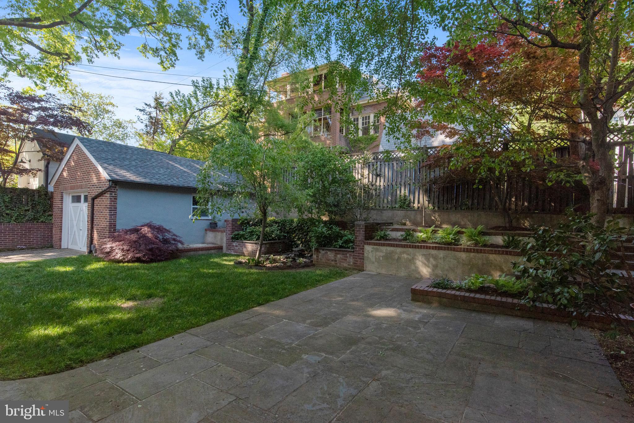 MURRAY HILL - Residential