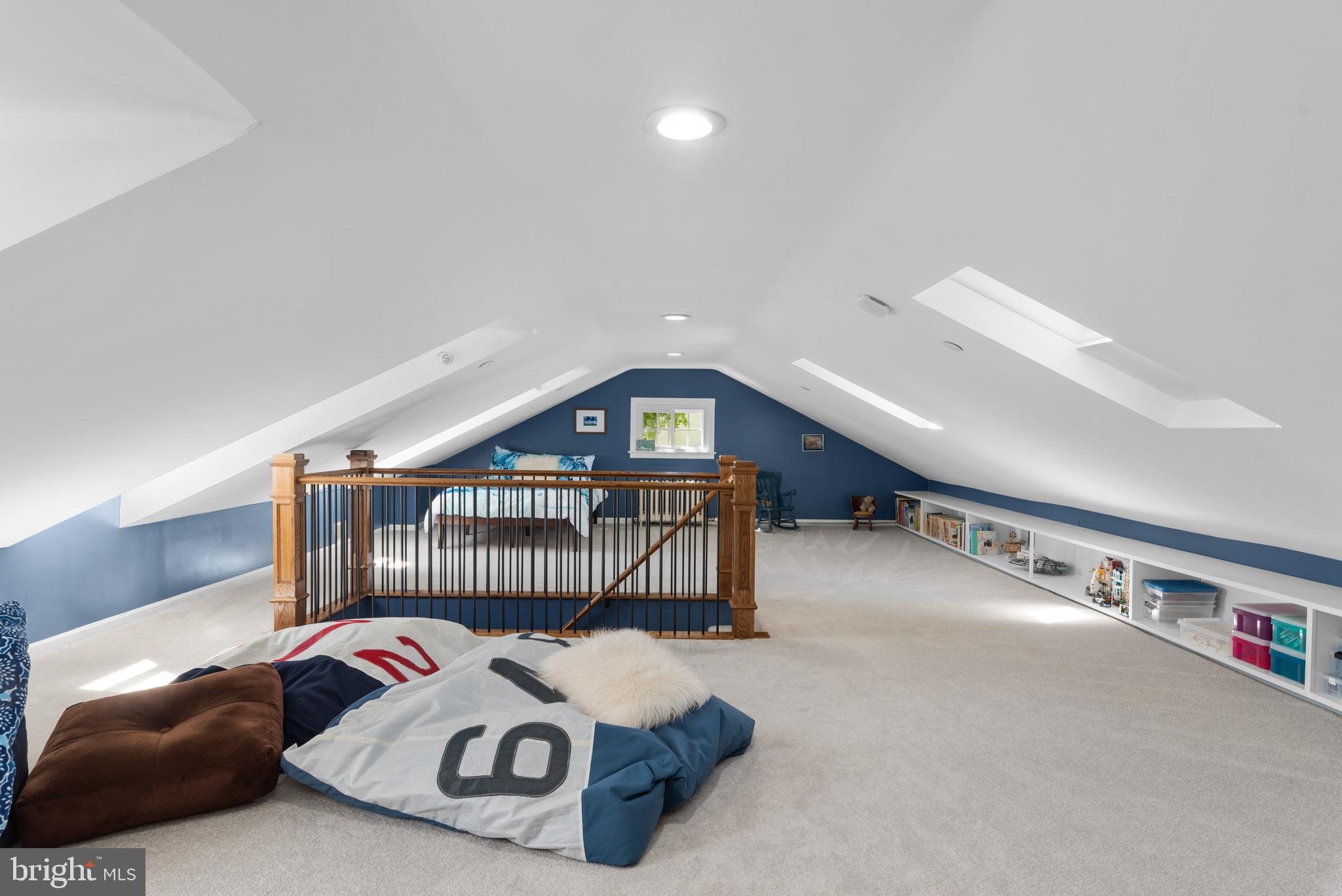 MURRAY HILL - Residential