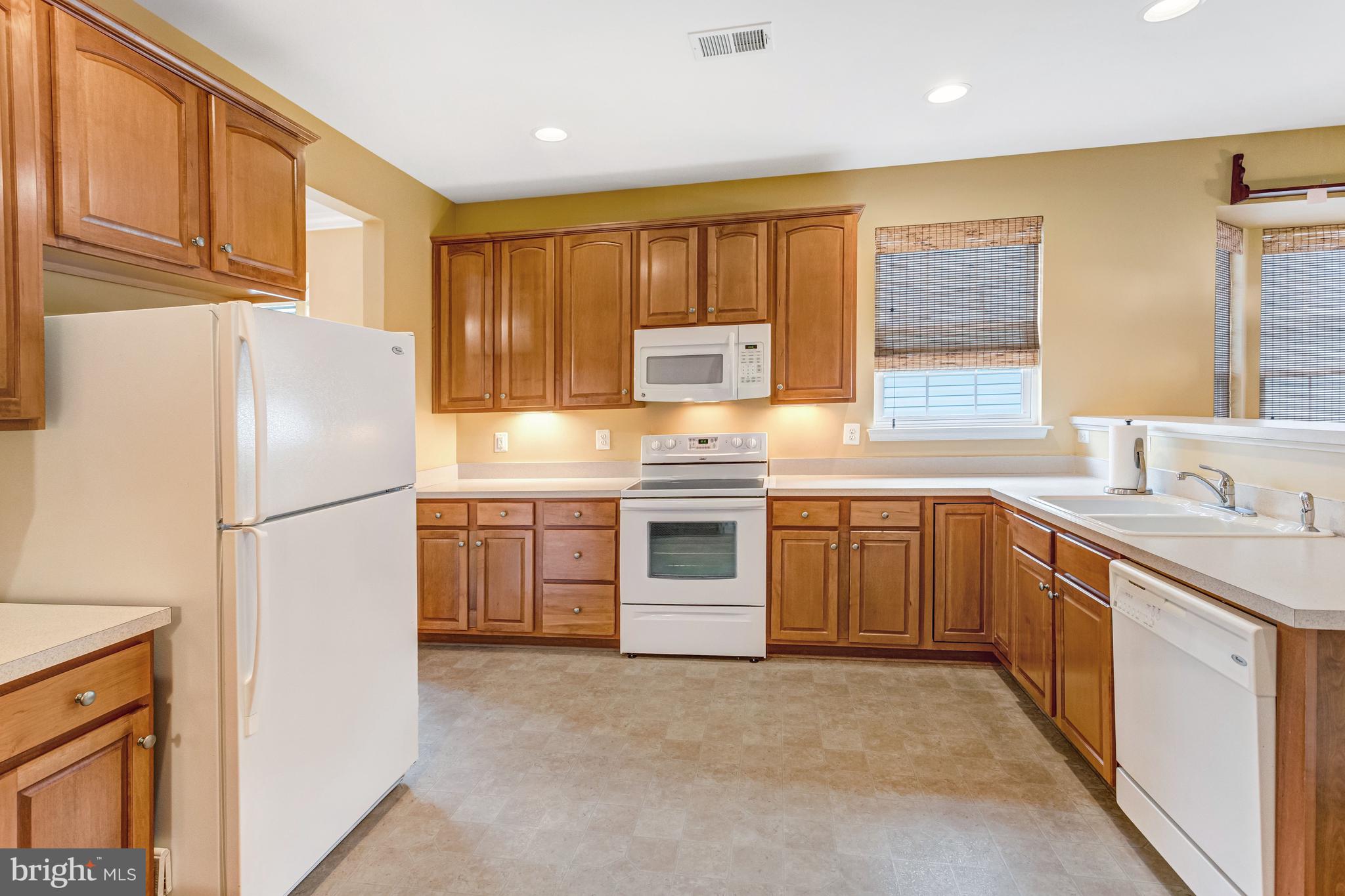 FOUR SEASONS IN HISTORIC VIRGINIA - Residential