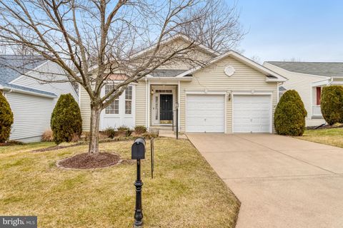 Photo of 4030 Great Harvest Ct, DUMFRIES, VA 22025 (MLS # VAPW2112342)