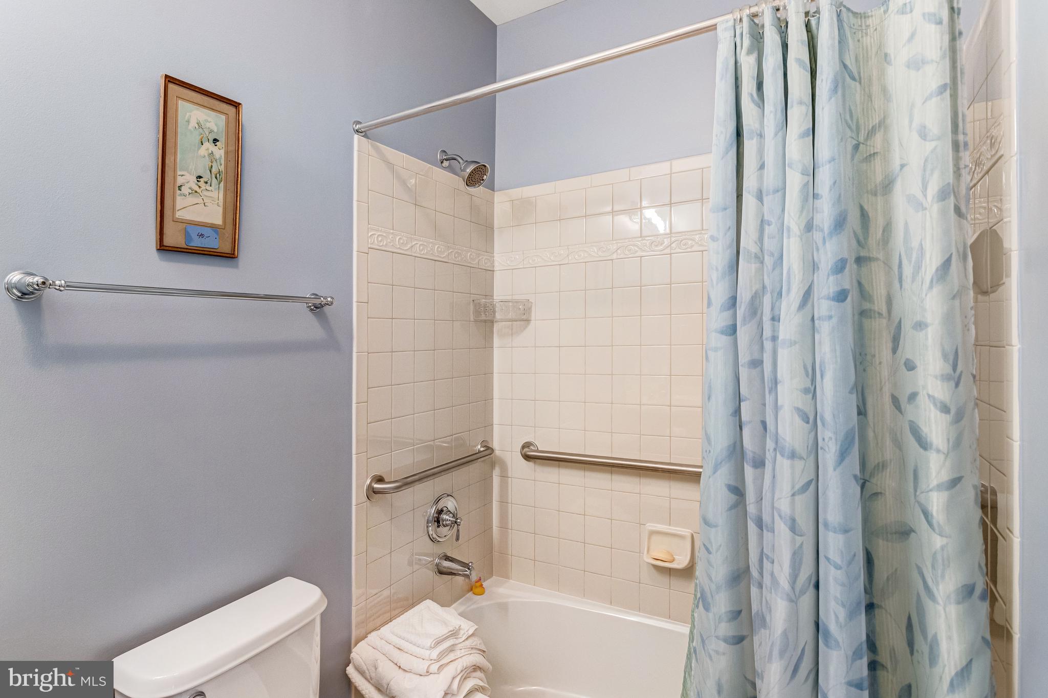 FOUR SEASONS IN HISTORIC VIRGINIA - Residential