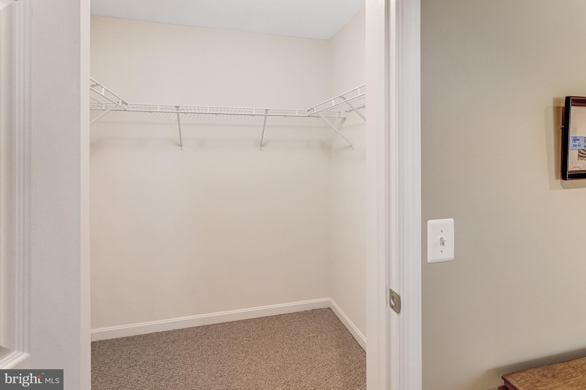 FOUR SEASONS IN HISTORIC VIRGINIA - Residential