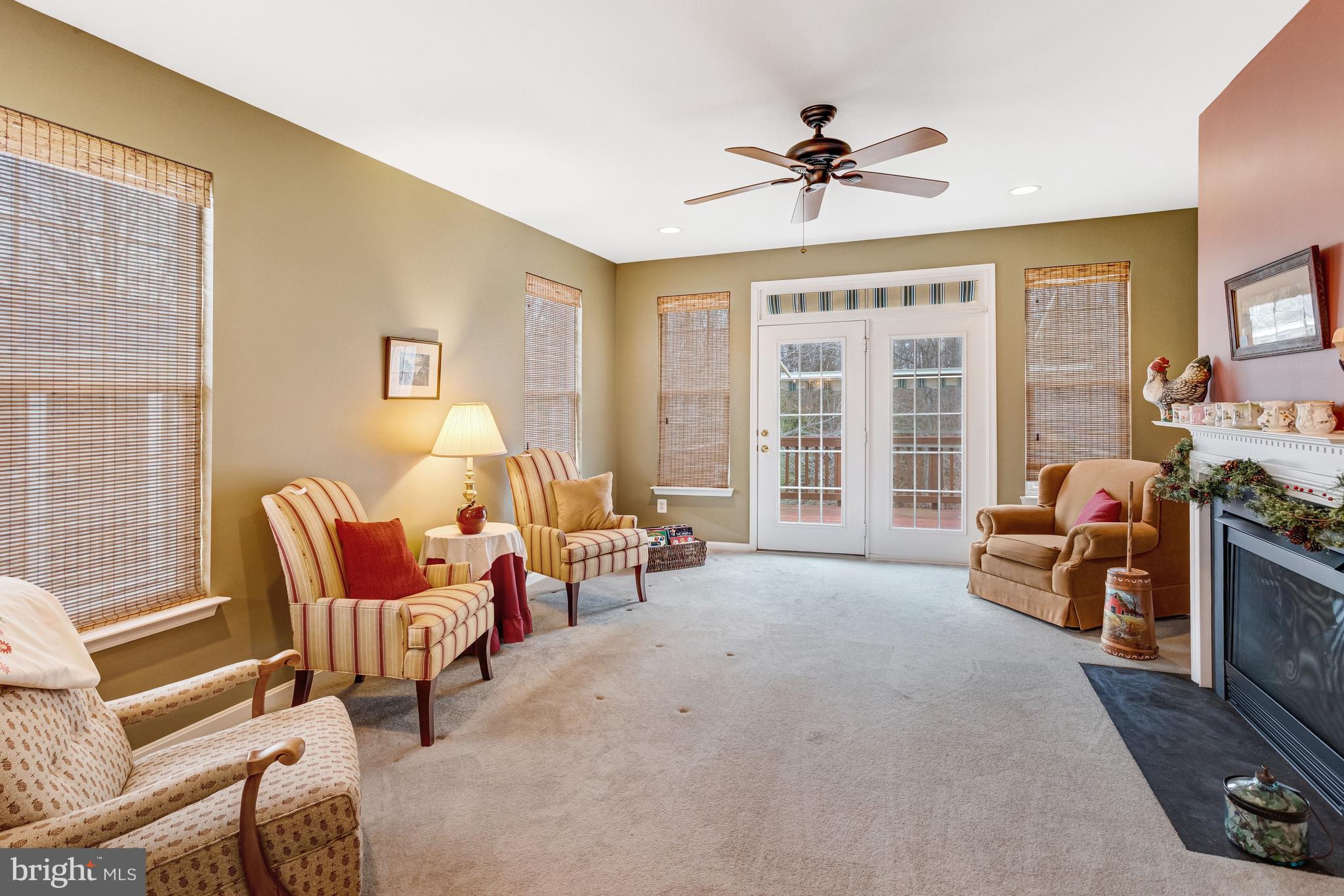 FOUR SEASONS IN HISTORIC VIRGINIA - Residential