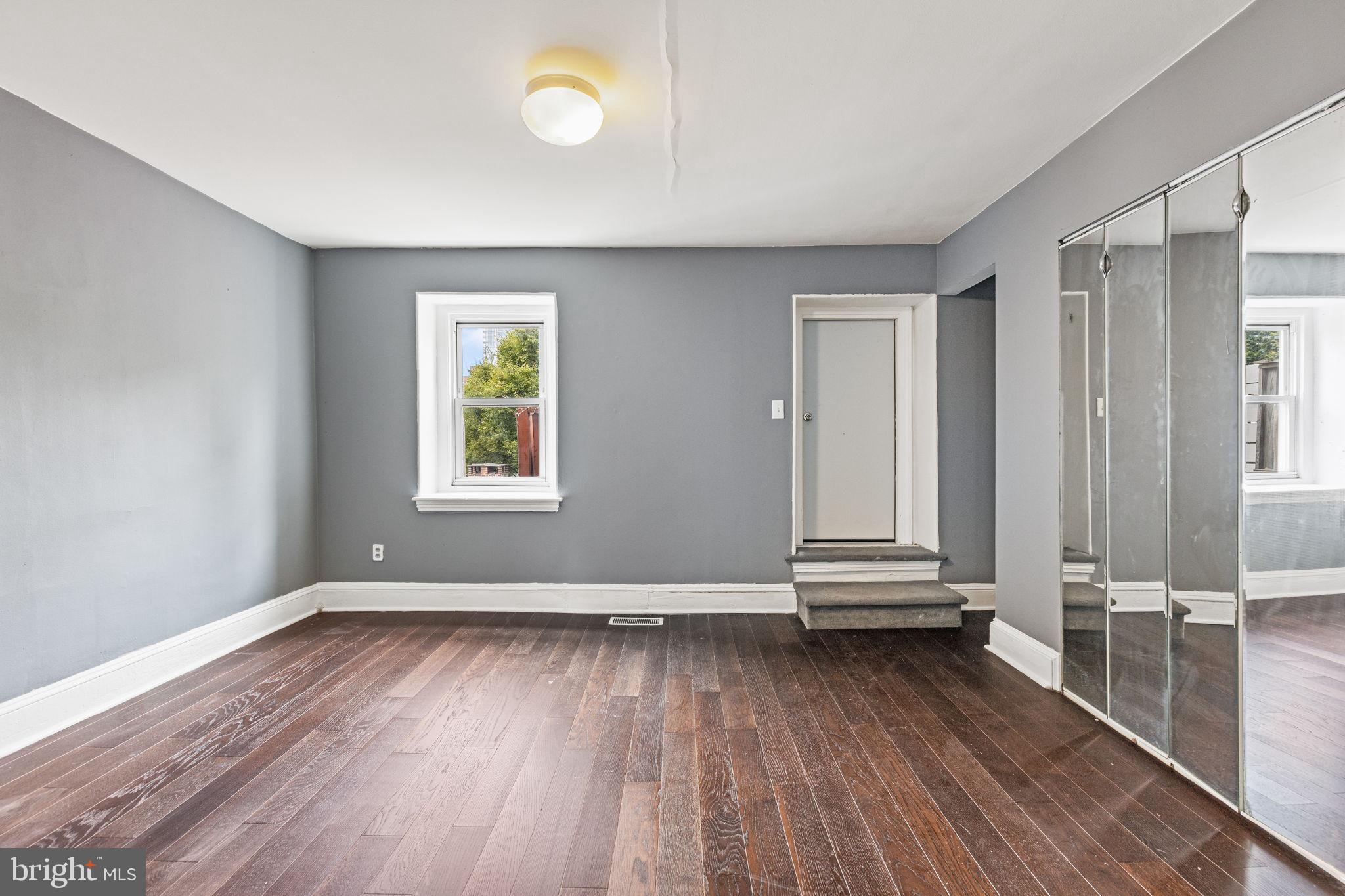 WASHINGTON SQ WEST - Residential Income