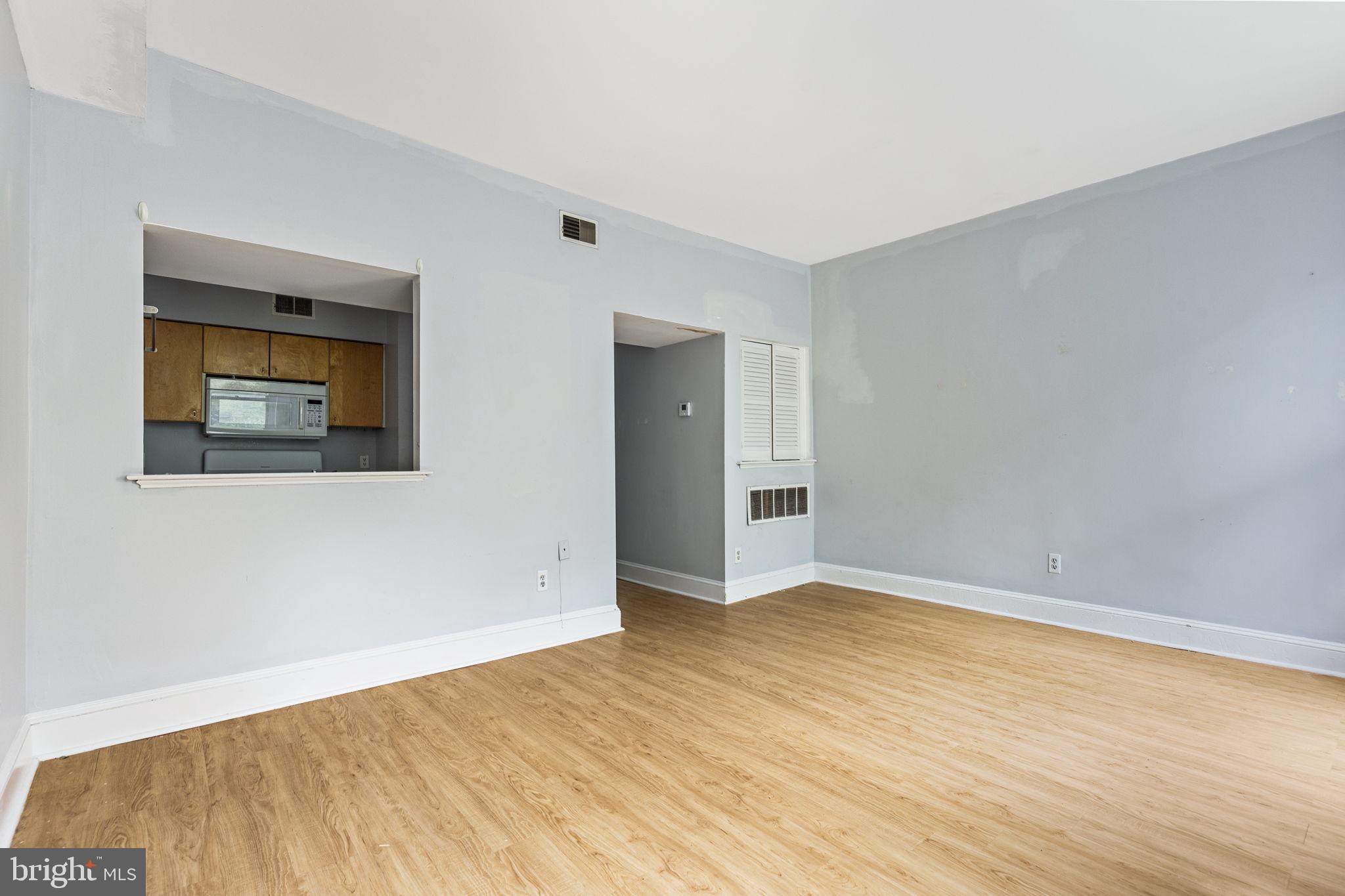 WASHINGTON SQ WEST - Residential Income