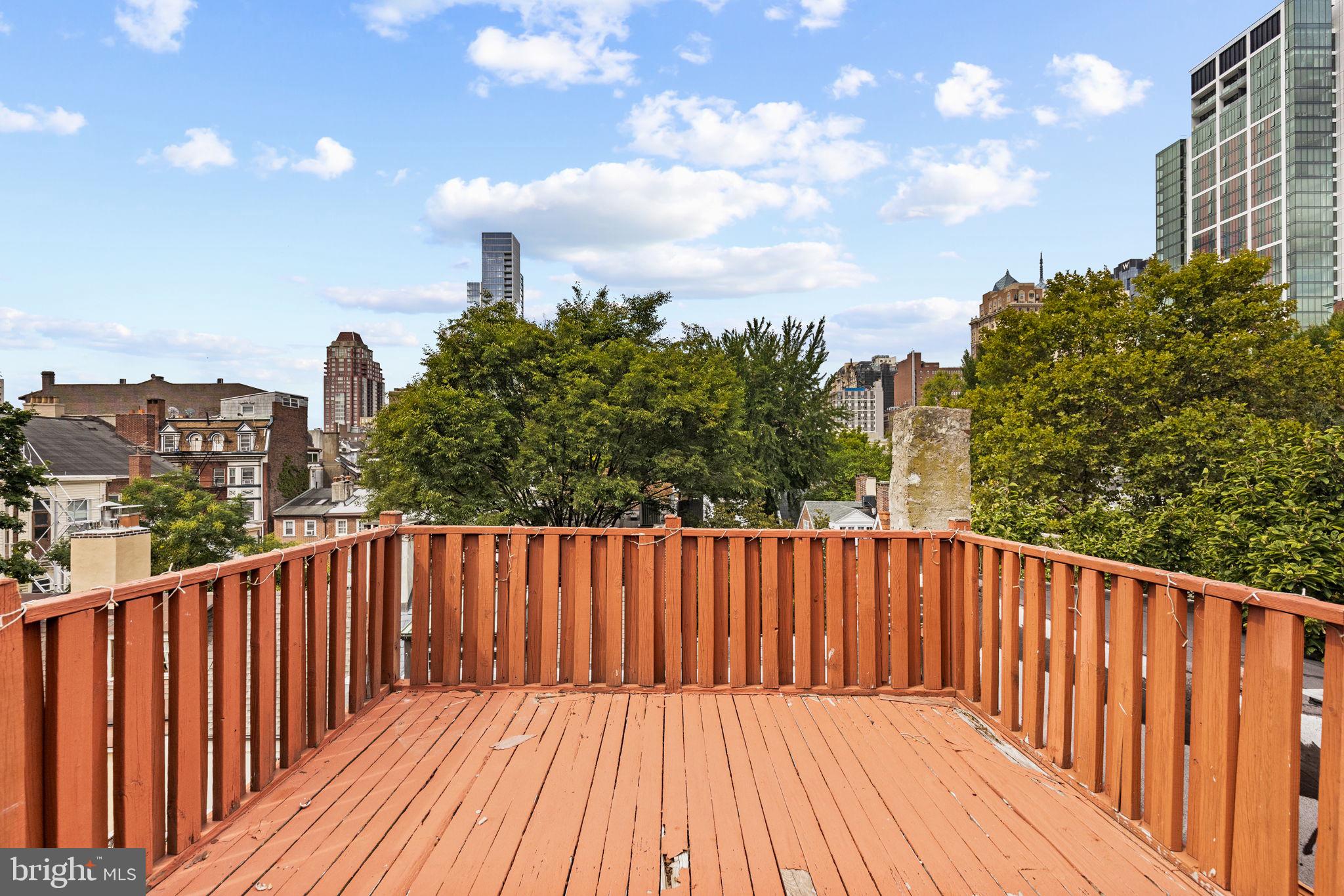 WASHINGTON SQ WEST - Residential Income