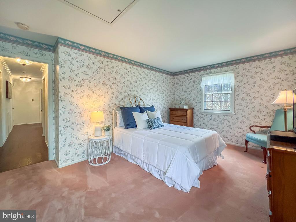 YARDLEY HUNT - Residential