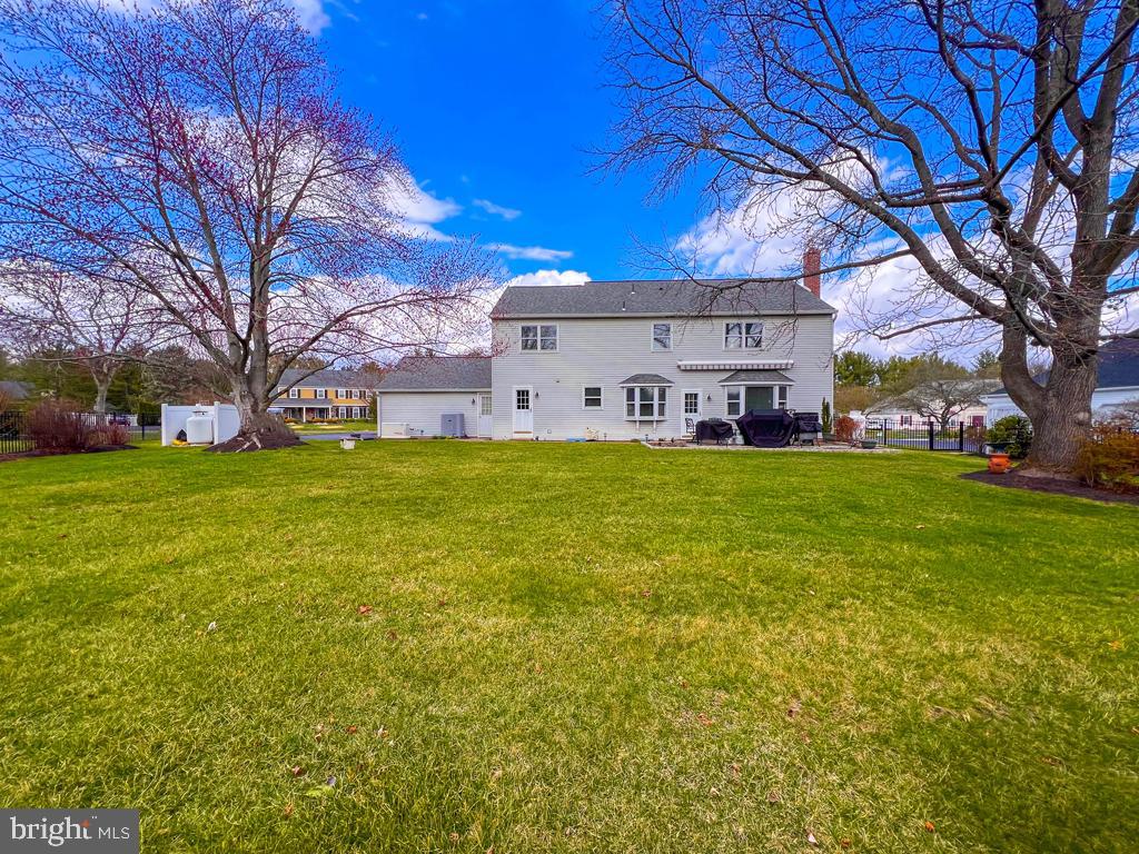 YARDLEY HUNT - Residential