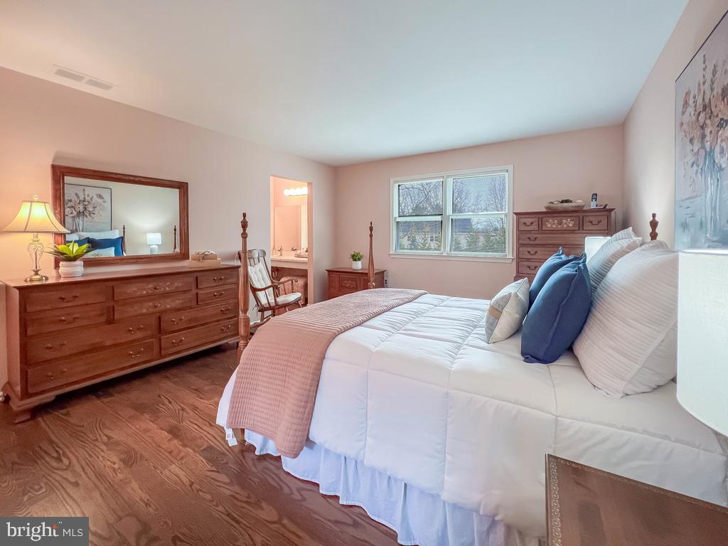 YARDLEY HUNT - Residential